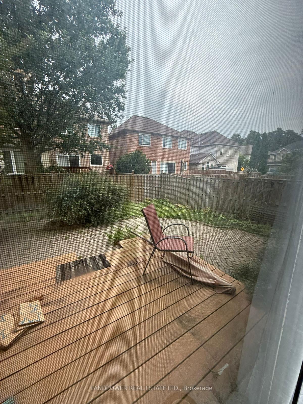 Photo 21 of 29 Sarum Crescent, Markham, Berczy — HOMEH
