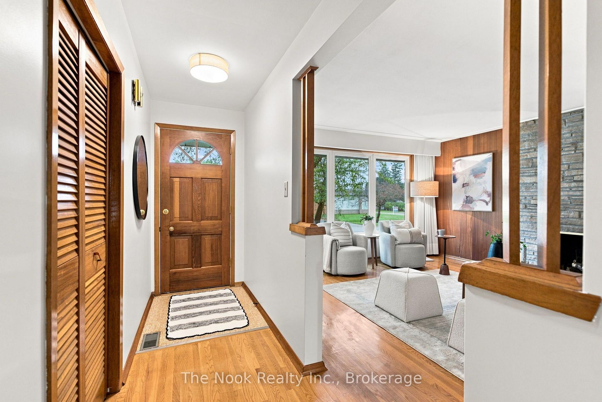 Photo 3 of 355 Ridgeway Avenue, Oshawa, McLaughlin — HOMEH