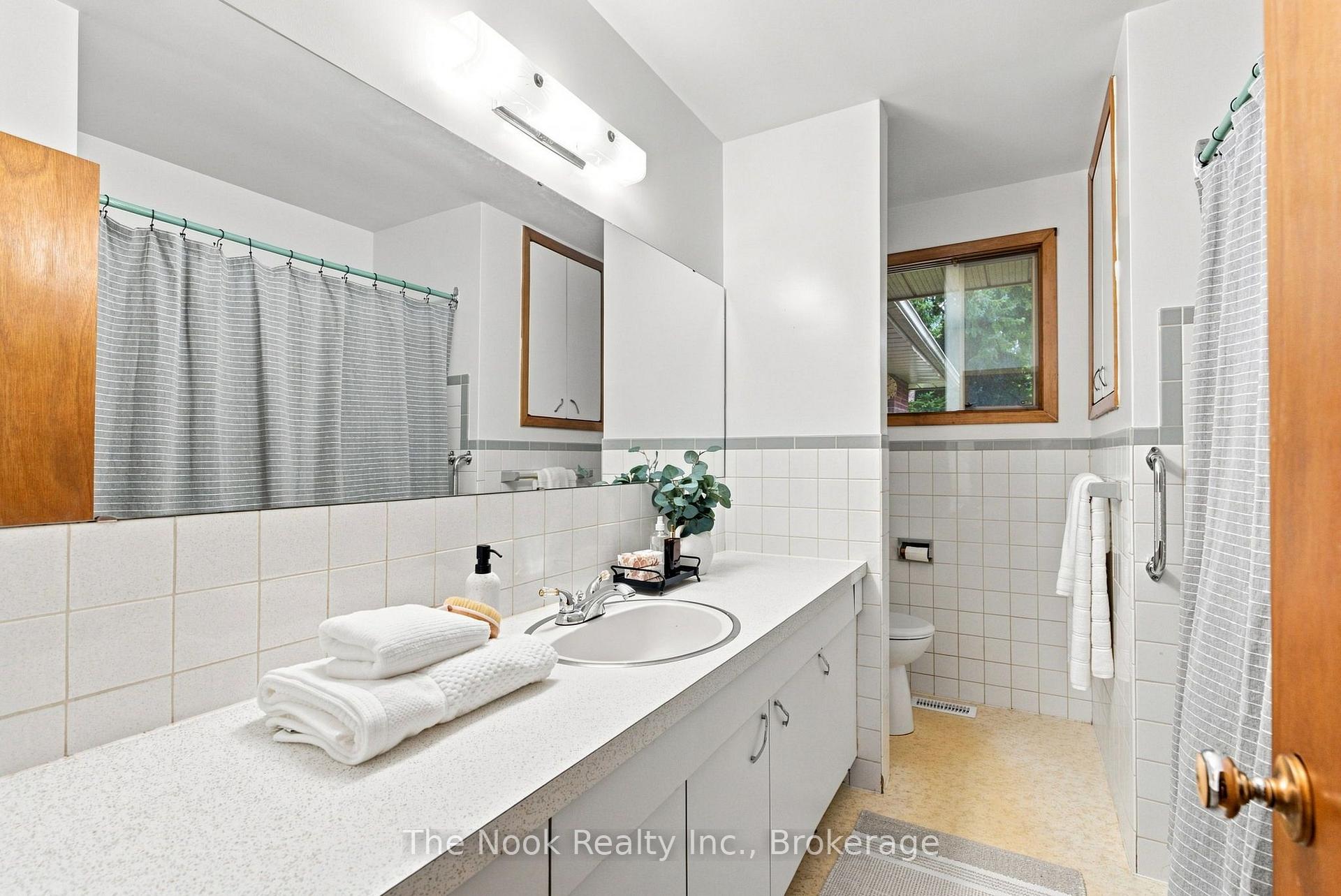 Photo 25 of 355 Ridgeway Avenue, Oshawa, McLaughlin — HOMEH