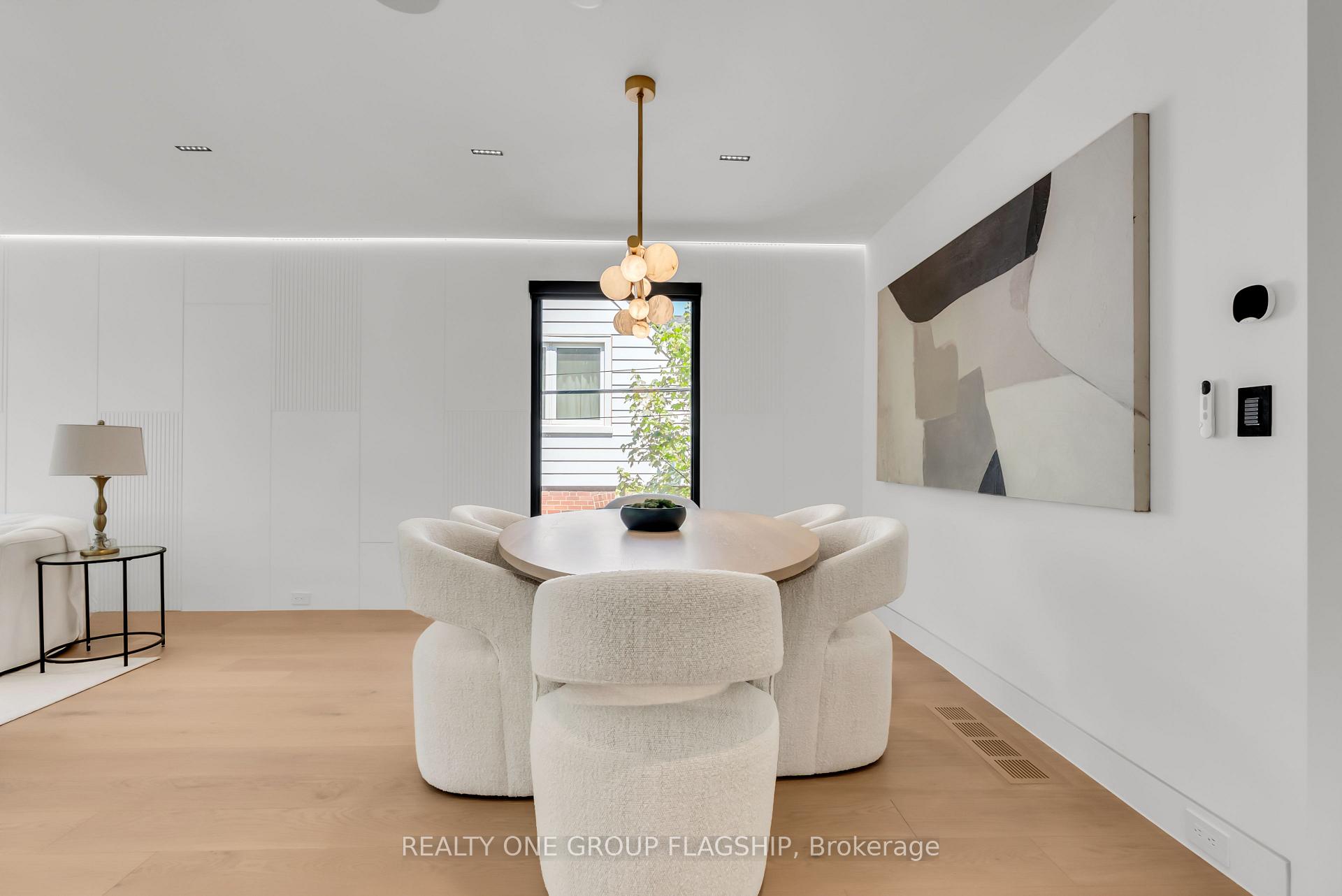 Photo 20 of 7 Bentley Drive, Etobicoke, Stonegate-Queensway — HOMEH