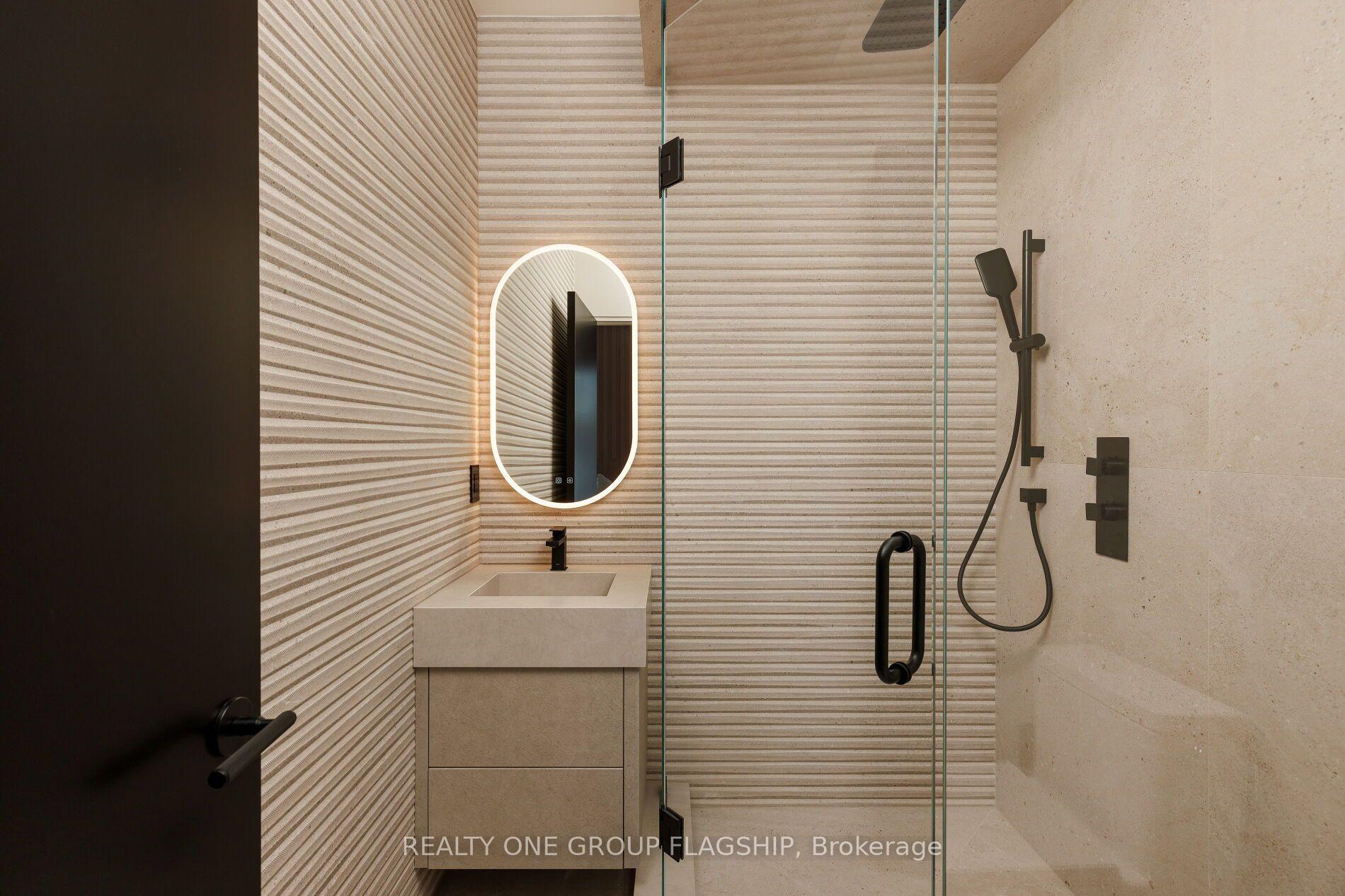 Photo 34 of 7 Bentley Drive, Etobicoke, Stonegate-Queensway — HOMEH