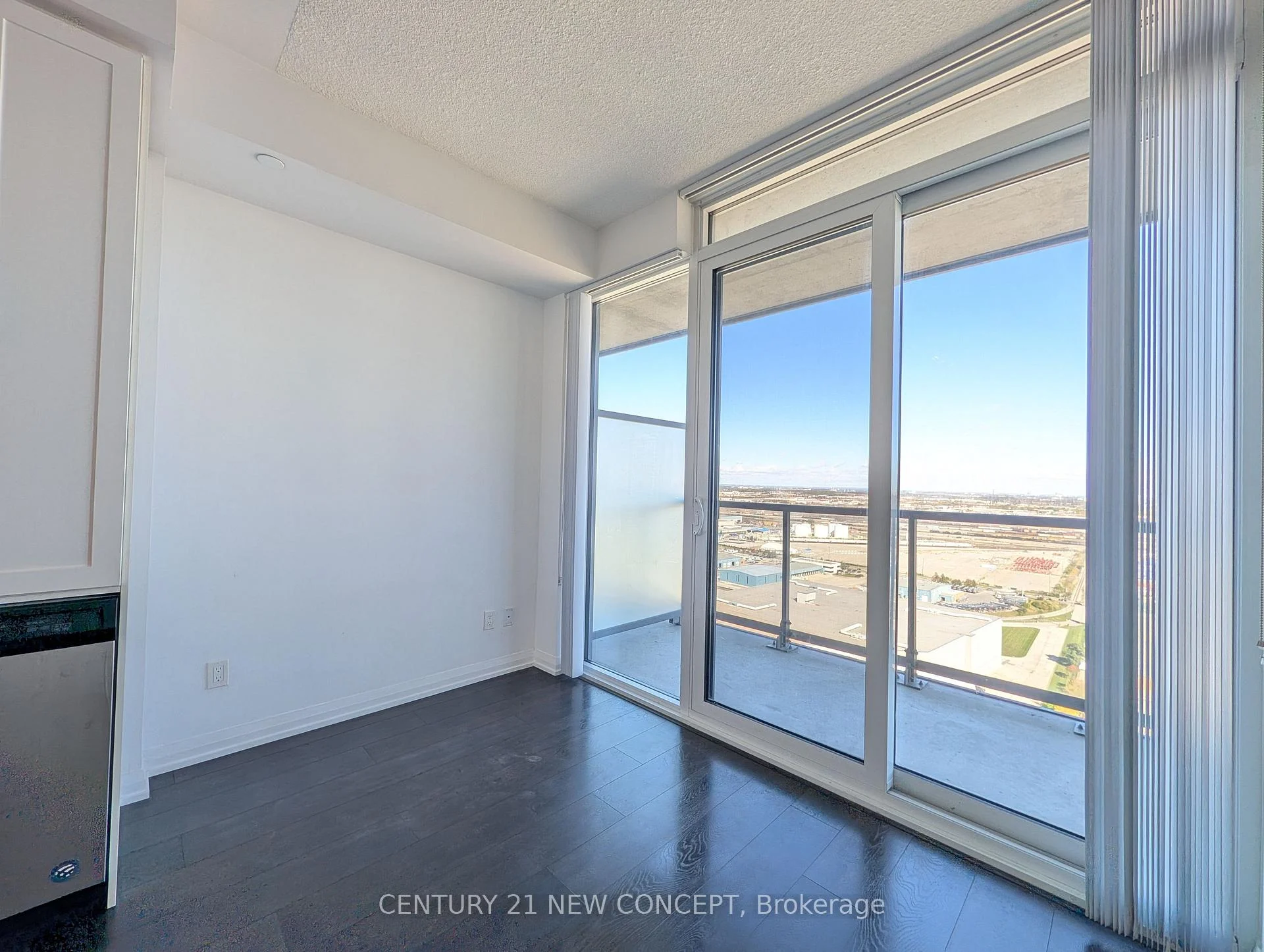 Photo 15 of Unit 3018, 7895 Jane Street, Vaughan, Concord — HOMEH