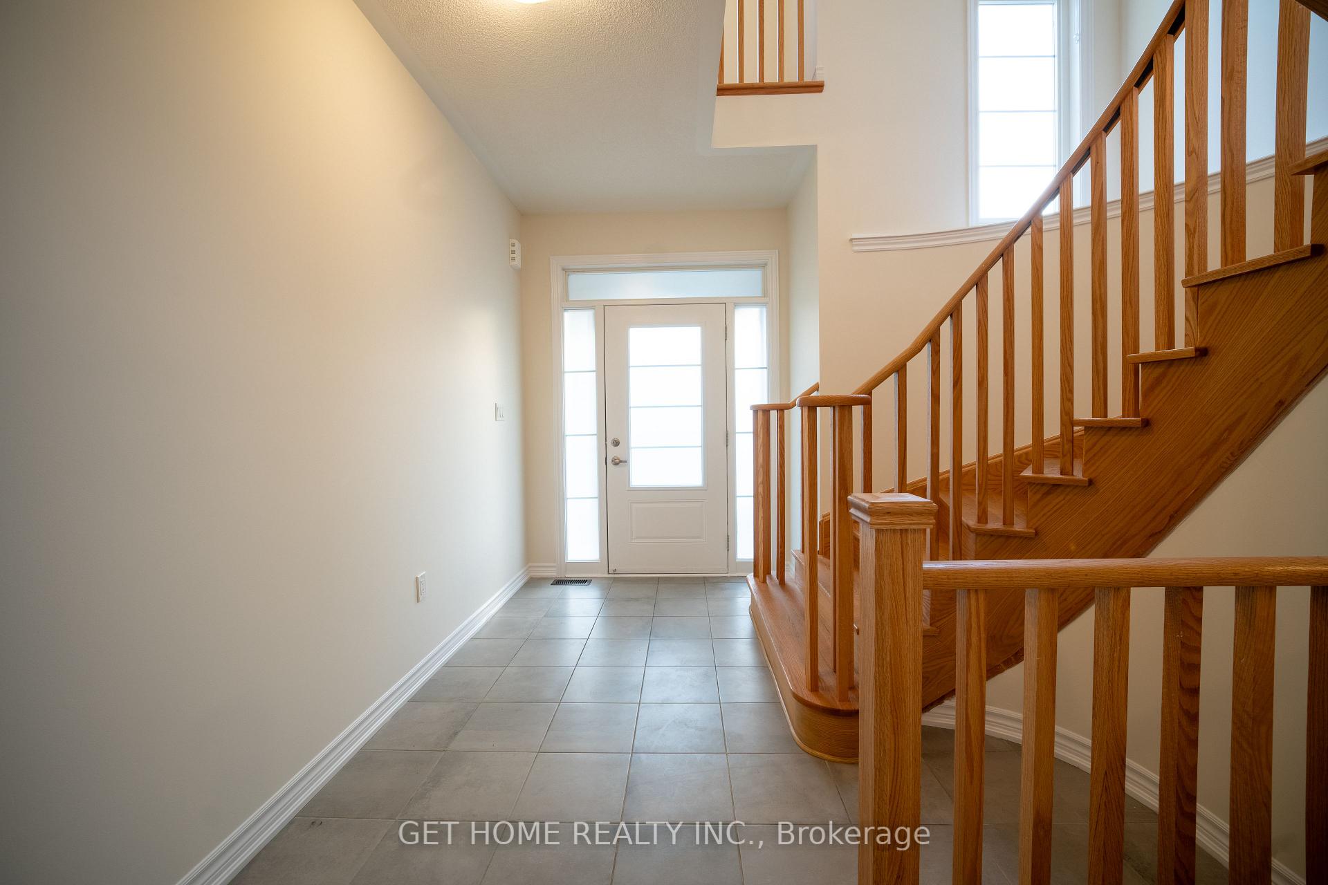 Photo 4 of 215 Ronald Gustcott Drive, Oshawa, Eastdale — HOMEH