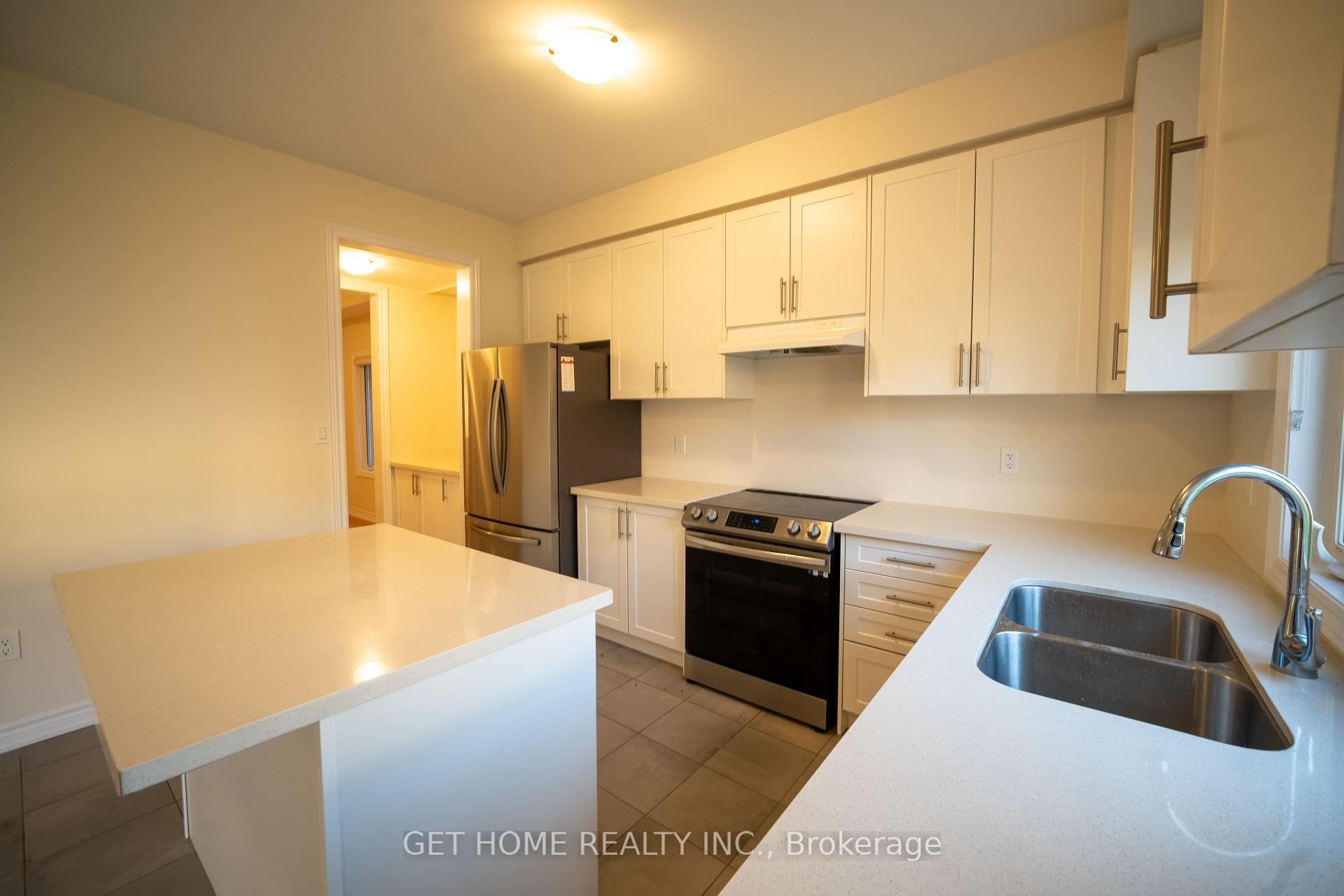 Photo 9 of 215 Ronald Gustcott Drive, Oshawa, Eastdale — HOMEH