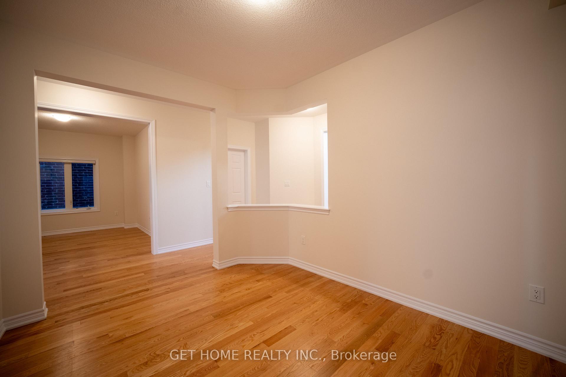 Photo 11 of 215 Ronald Gustcott Drive, Oshawa, Eastdale — HOMEH