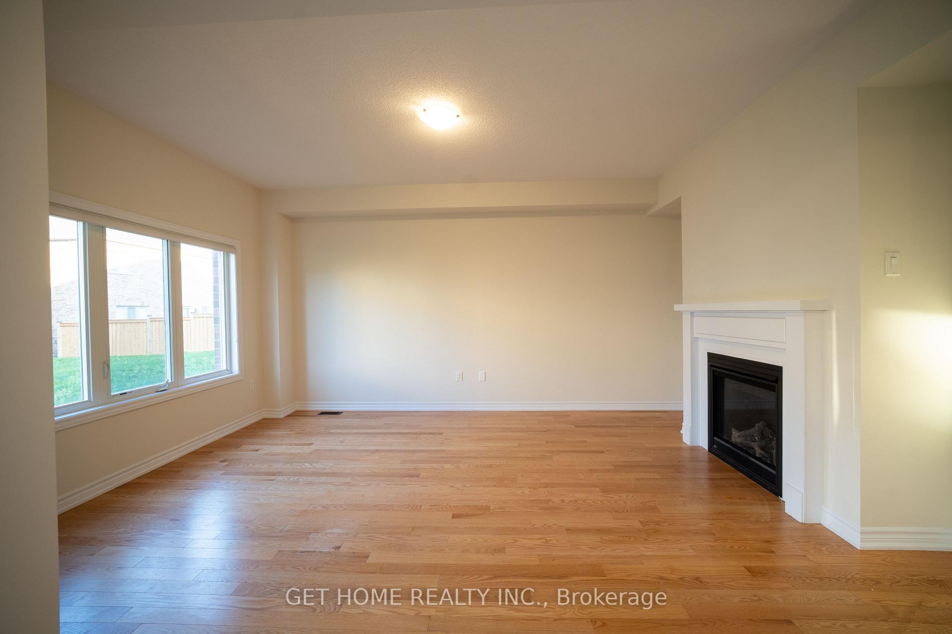 Photo 14 of 215 Ronald Gustcott Drive, Oshawa, Eastdale — HOMEH