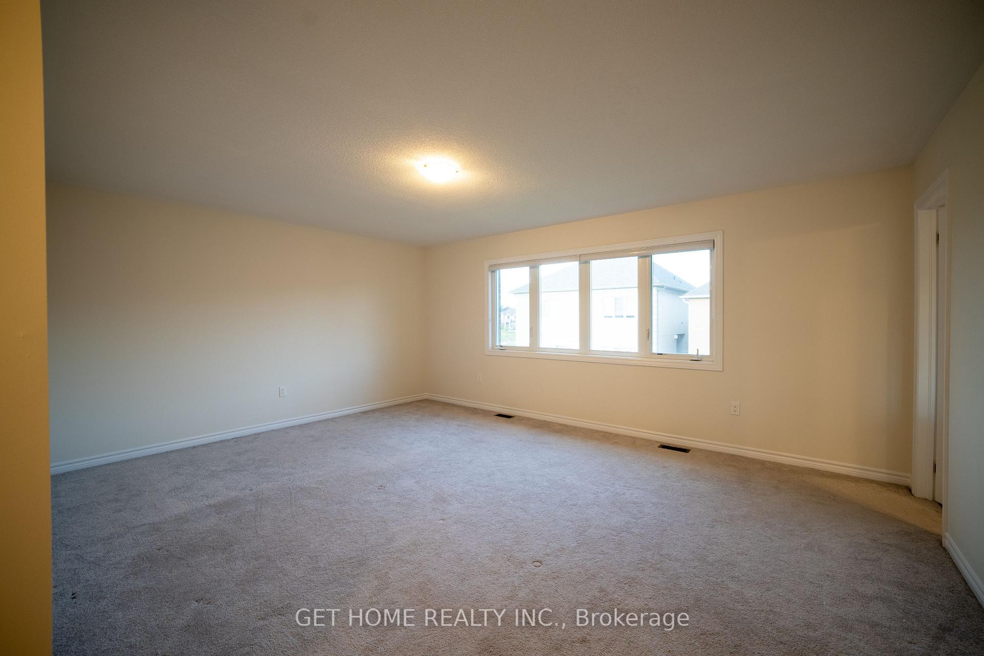 Photo 29 of 215 Ronald Gustcott Drive, Oshawa, Eastdale — HOMEH