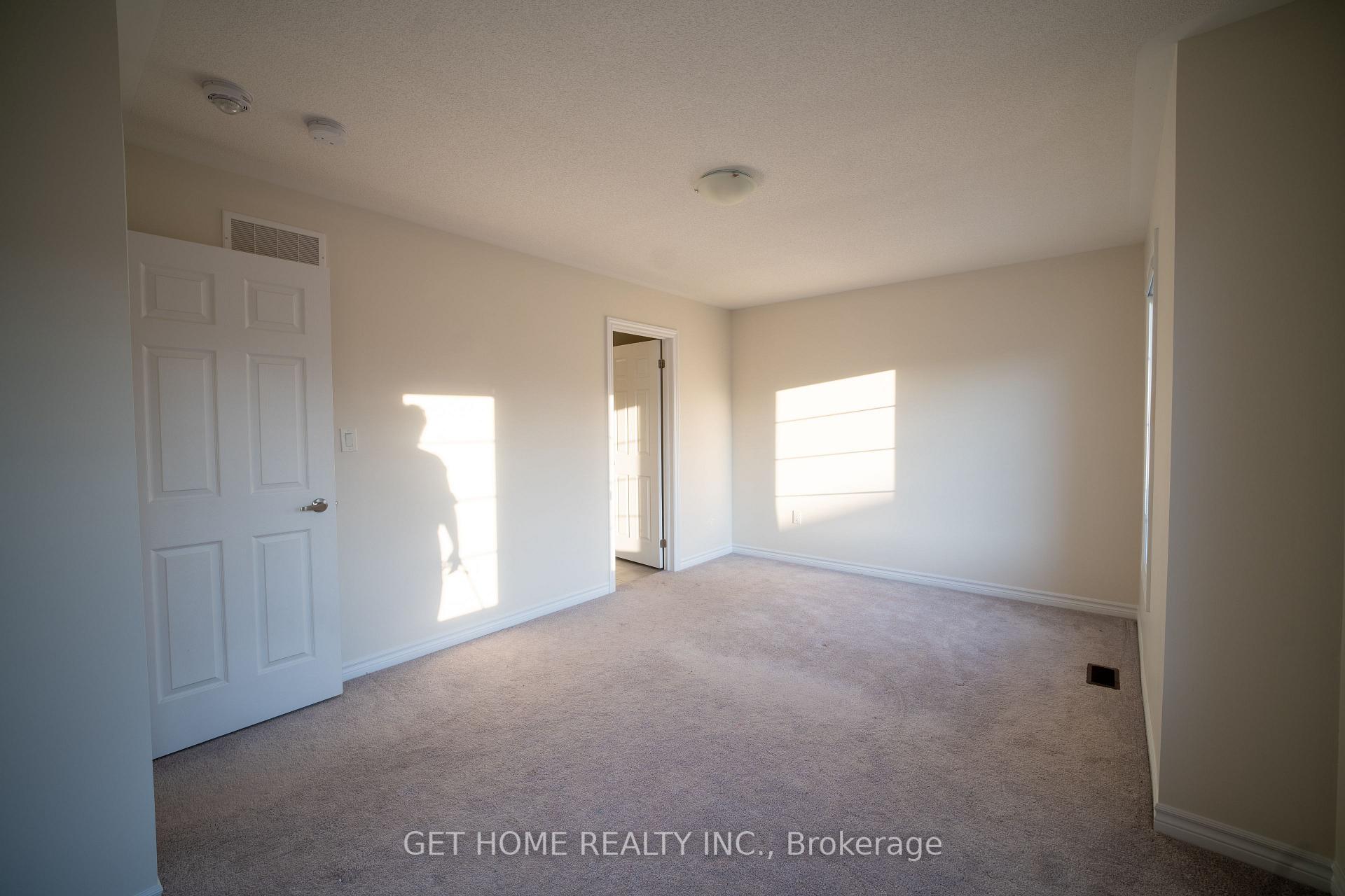 Photo 32 of 215 Ronald Gustcott Drive, Oshawa, Eastdale — HOMEH