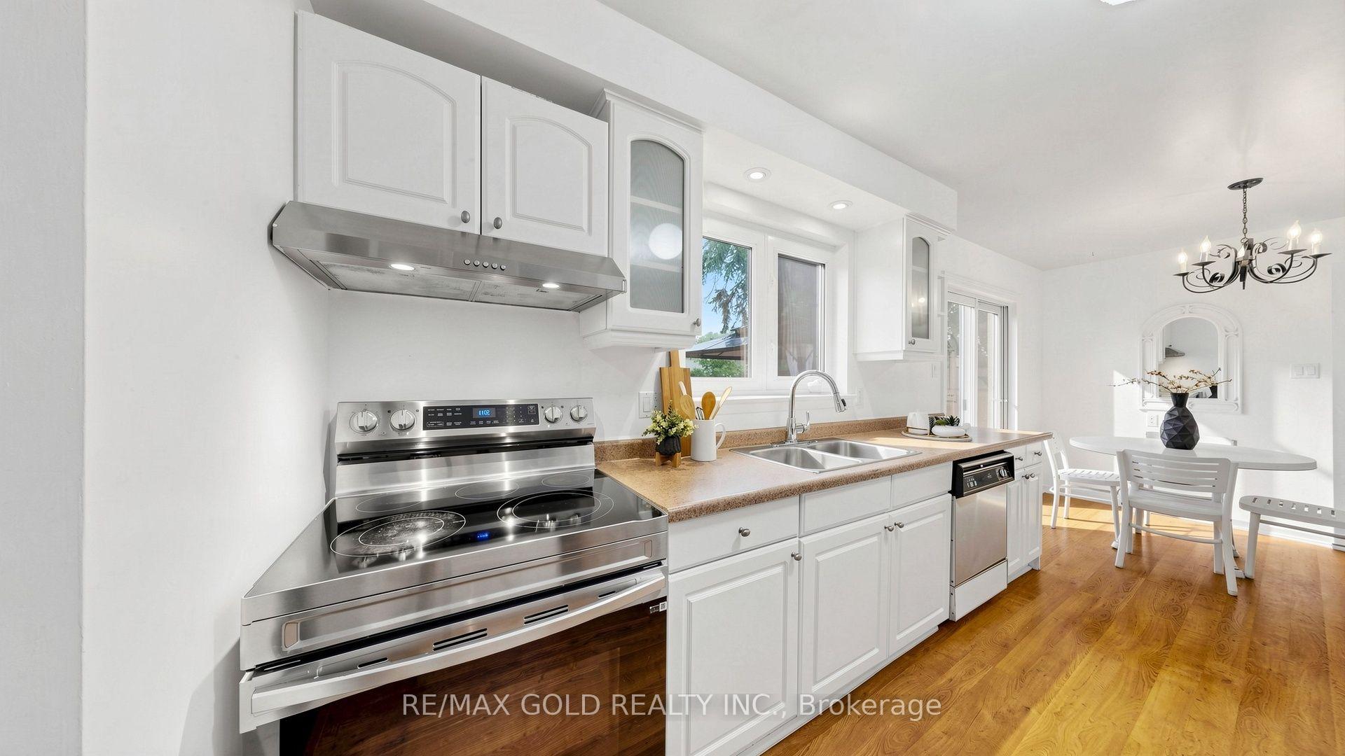 Photo 9 of 146 Oakmeadow Boulevard, Scarborough, Morningside — HOMEH