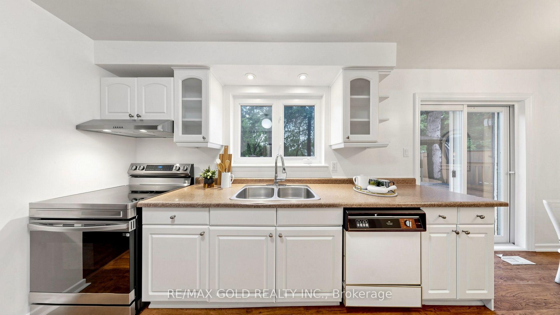 Photo 10 of 146 Oakmeadow Boulevard, Scarborough, Morningside — HOMEH