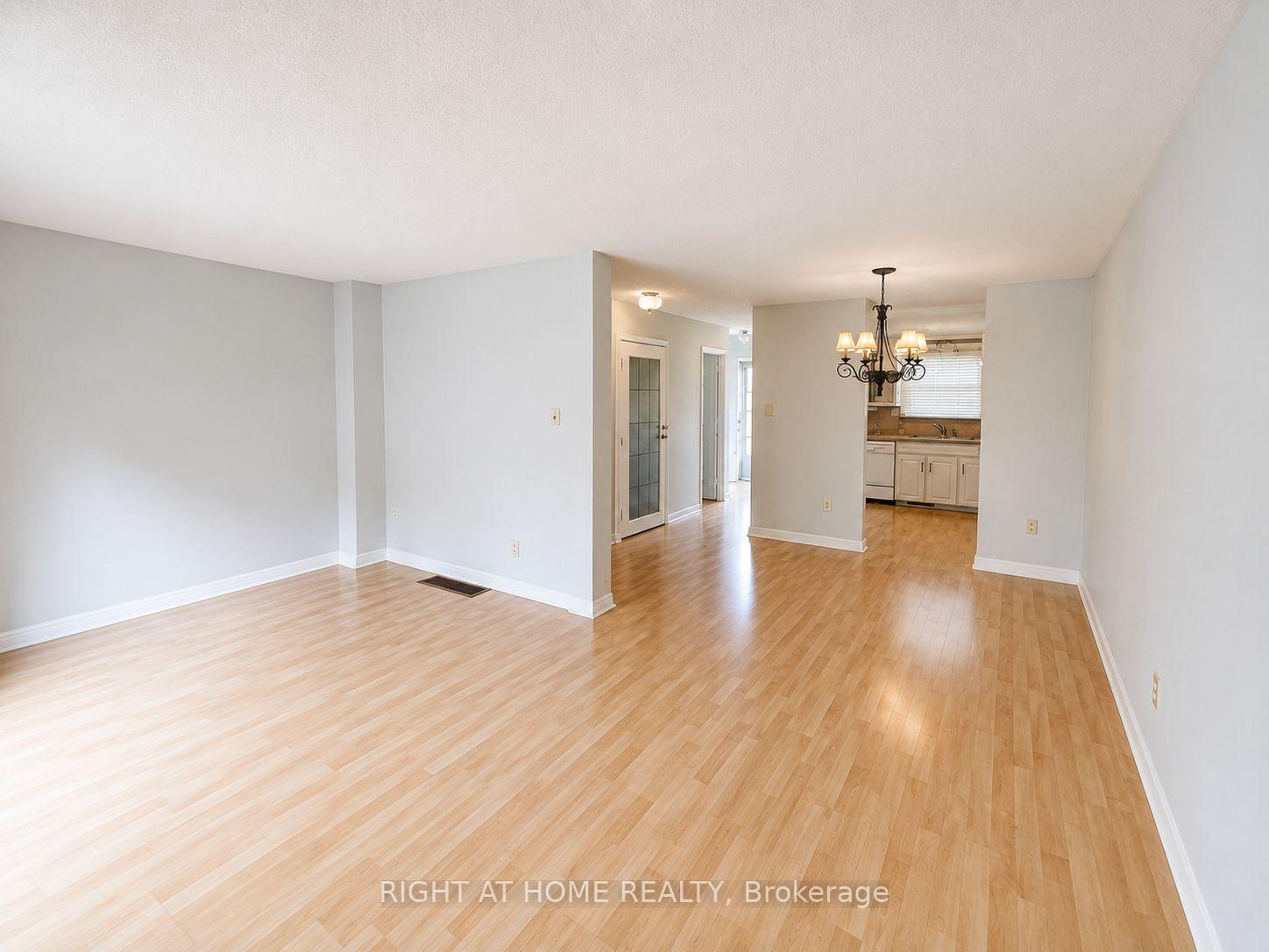 Photo 5 of Unit 62, 580 Eyer Drive, Pickering, West Shore — HOMEH