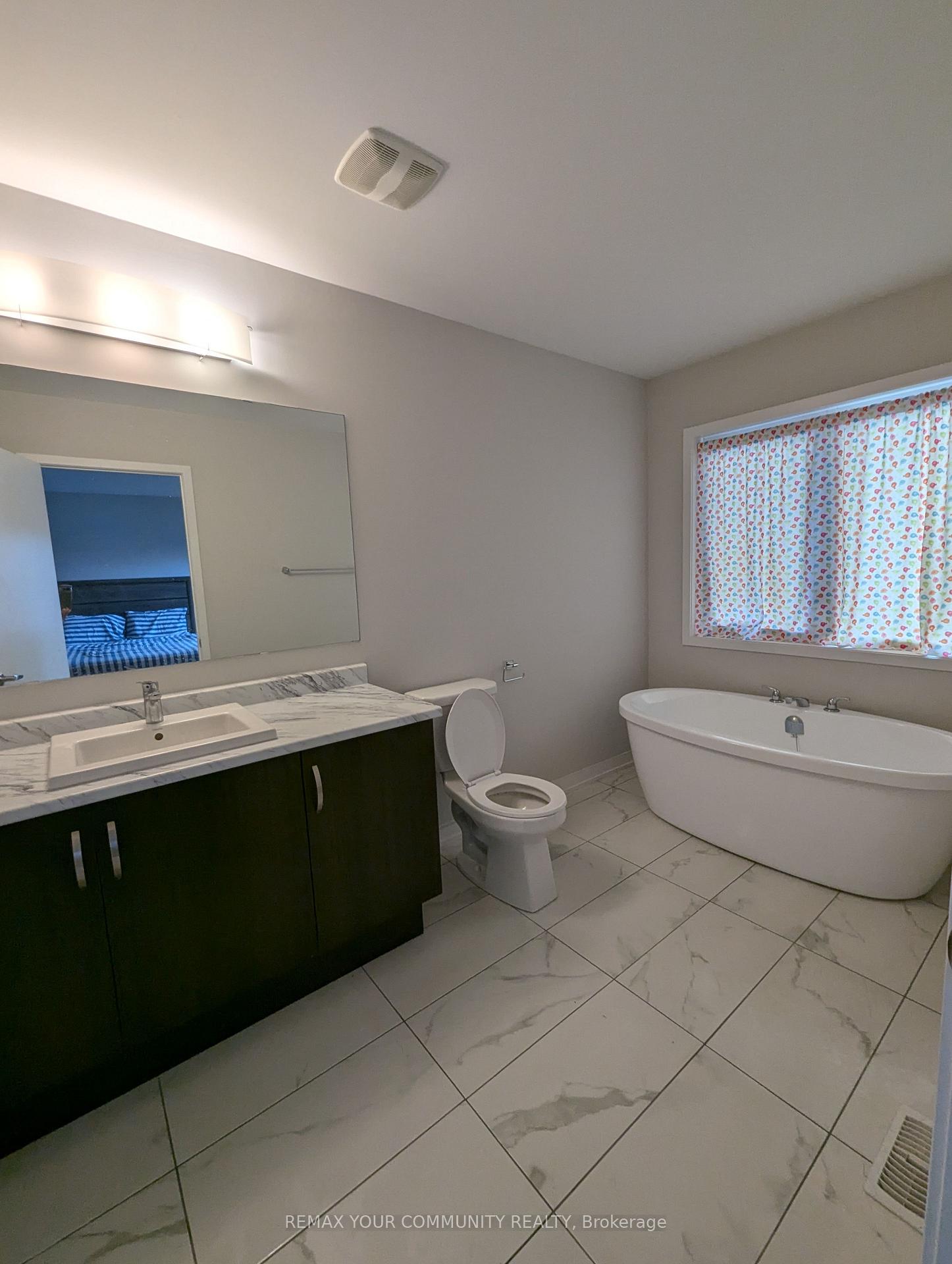 Photo 19 of 116 Maguire Road, Newmarket, Glenway Estates — HOMEH