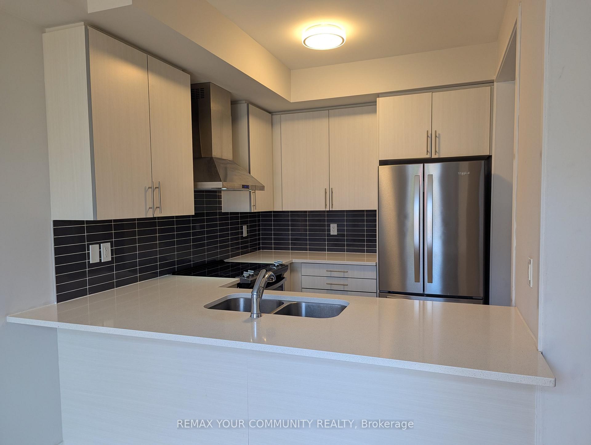Photo 8 of 116 Maguire Road, Newmarket, Glenway Estates — HOMEH