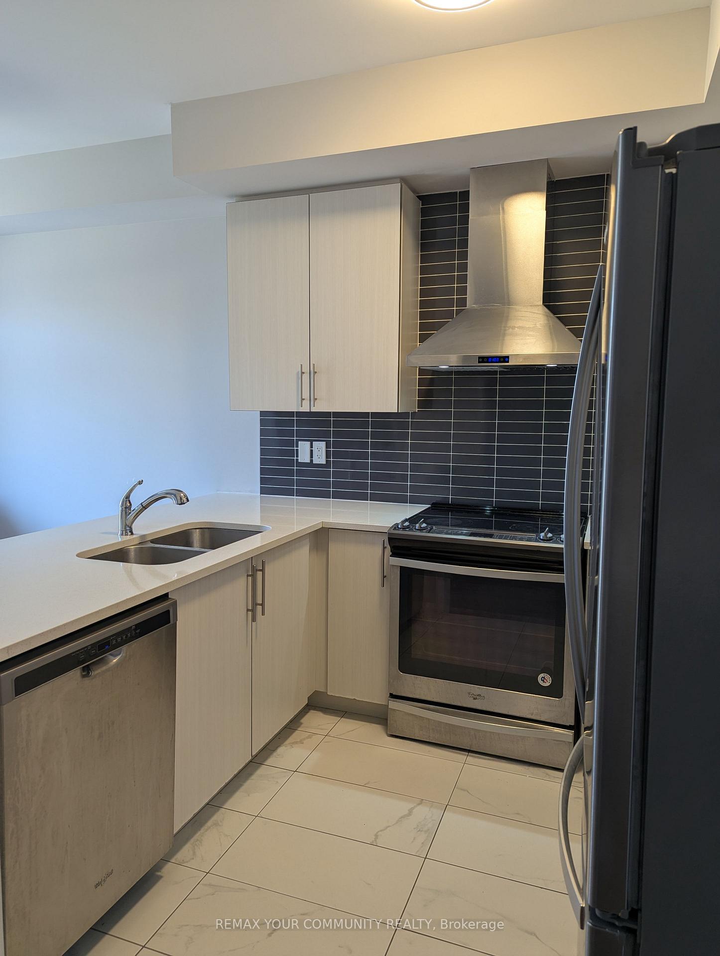Photo 9 of 116 Maguire Road, Newmarket, Glenway Estates — HOMEH
