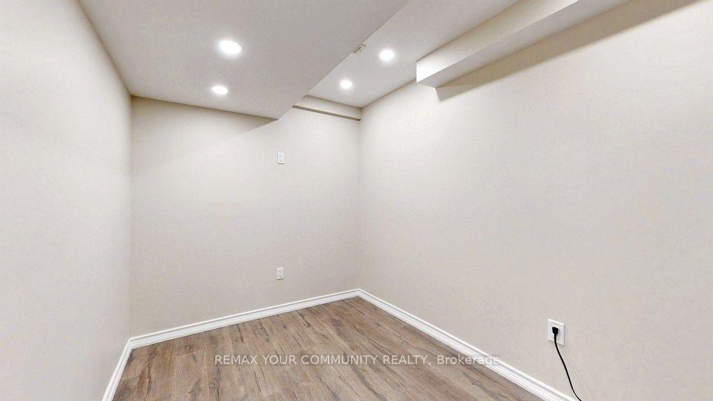 Photo 28 of 116 Maguire Road, Newmarket, Glenway Estates — HOMEH