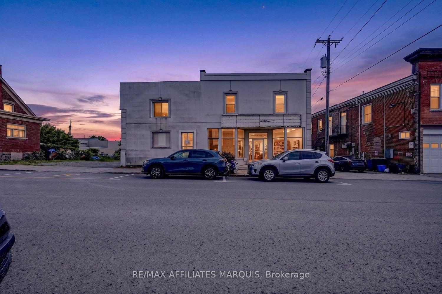 Photo of 3 William Street E