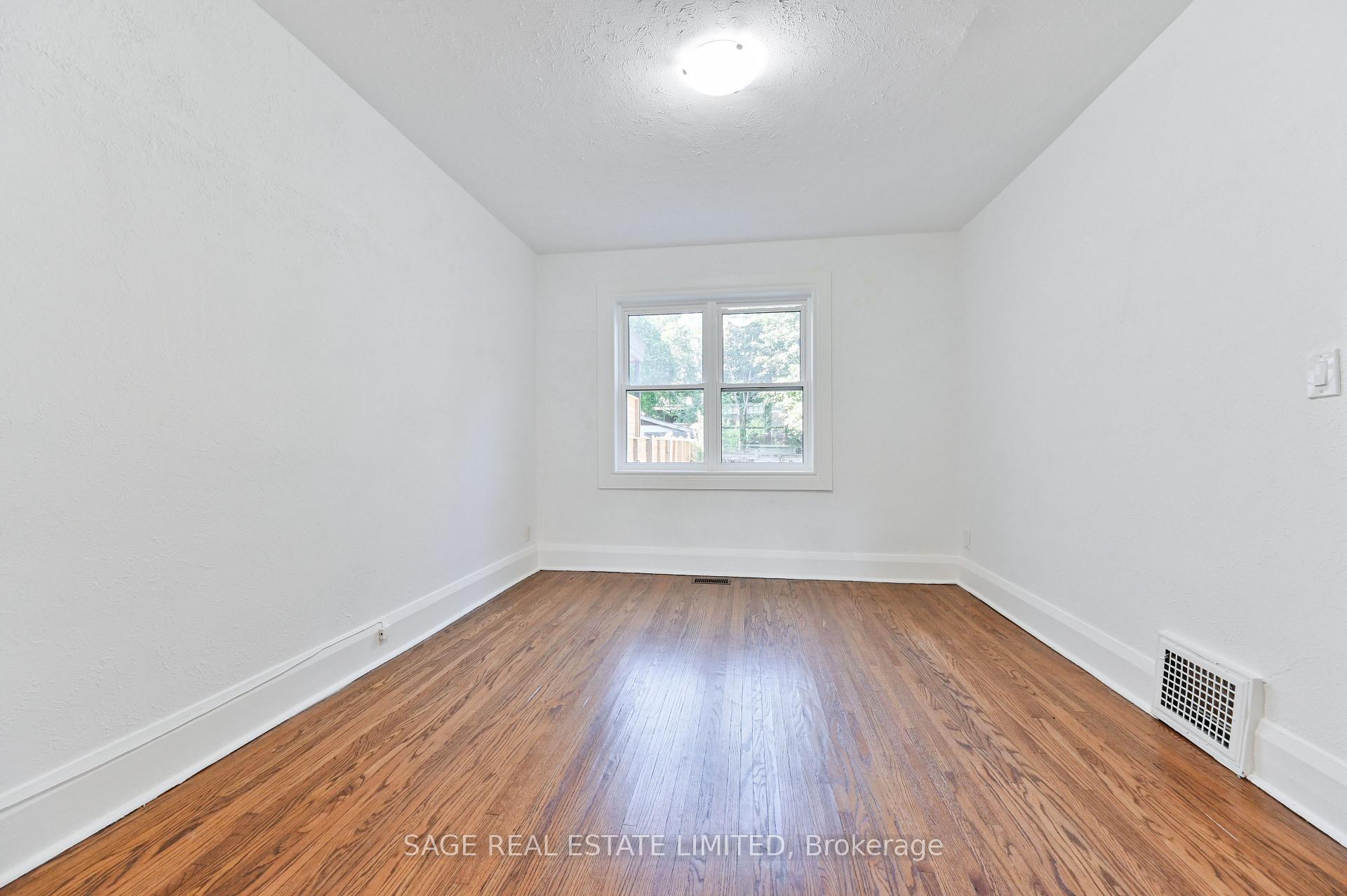 Photo 6 of 152 Manor Road E, Toronto, Mount Pleasant West — HOMEH