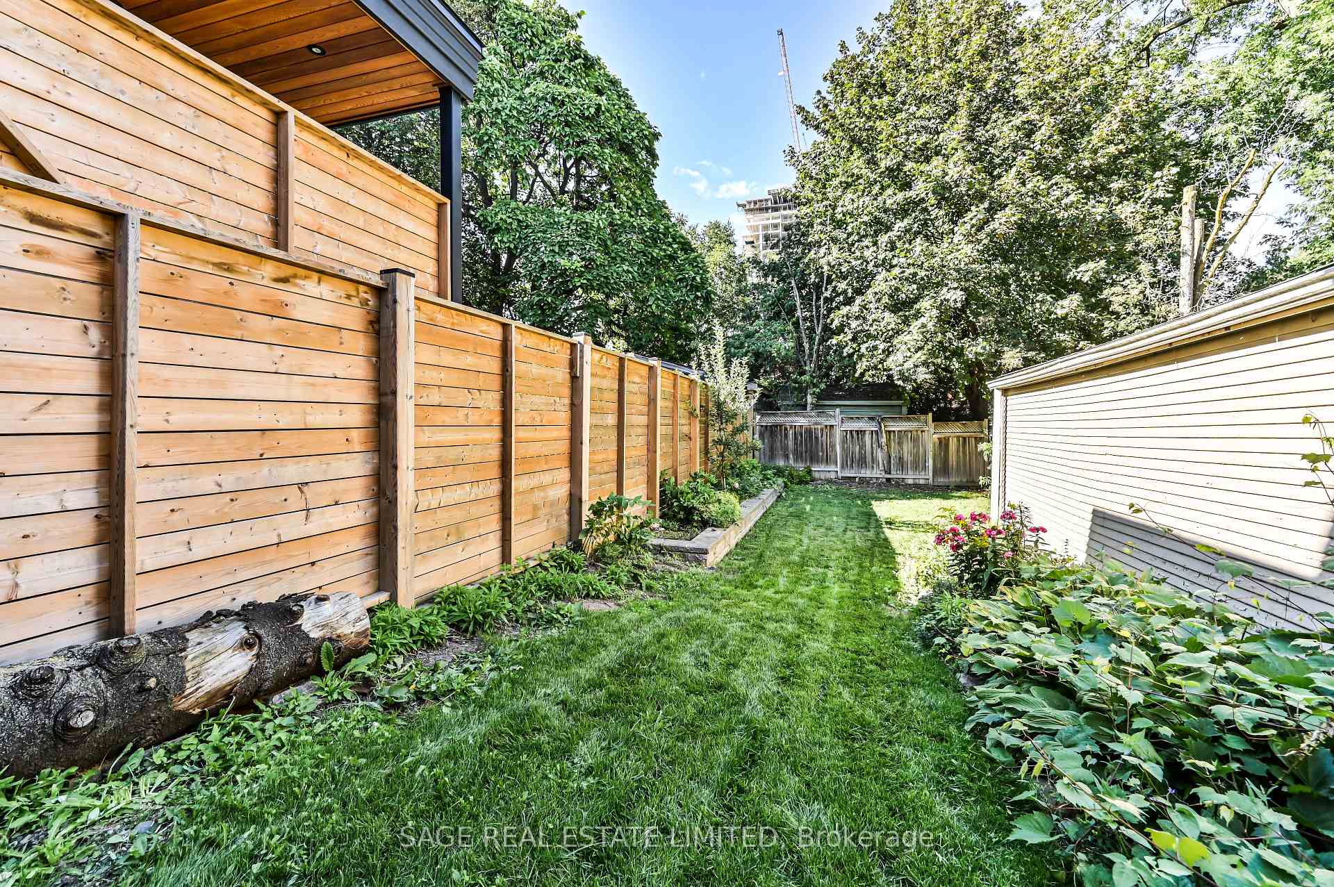 Photo 25 of 152 Manor Road E, Toronto, Mount Pleasant West — HOMEH