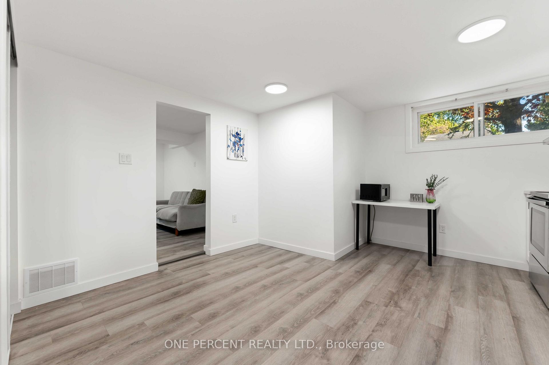 Photo 21 of Unit Unit A and Unit B, 933 Kincaid Court, Ottawa, Riverside Park — HOMEH