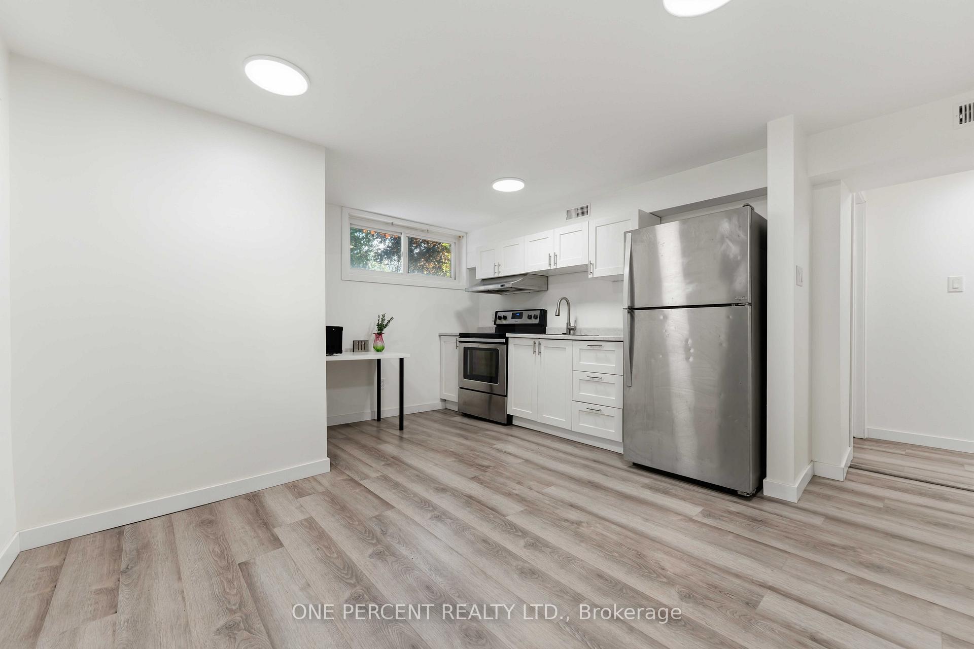 Photo 23 of Unit Unit A and Unit B, 933 Kincaid Court, Ottawa, Riverside Park — HOMEH