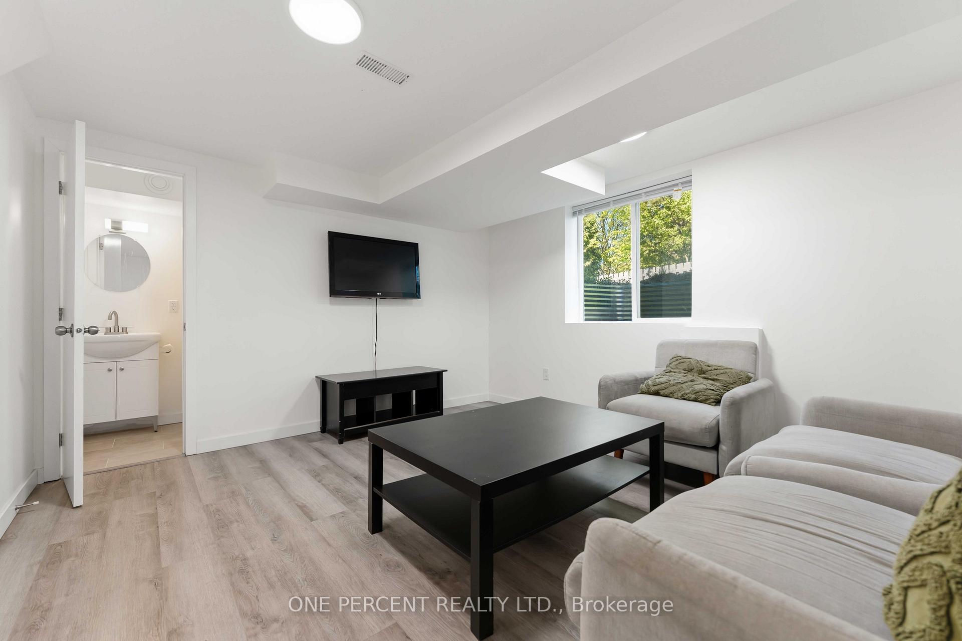Photo 26 of Unit Unit A and Unit B, 933 Kincaid Court, Ottawa, Riverside Park — HOMEH