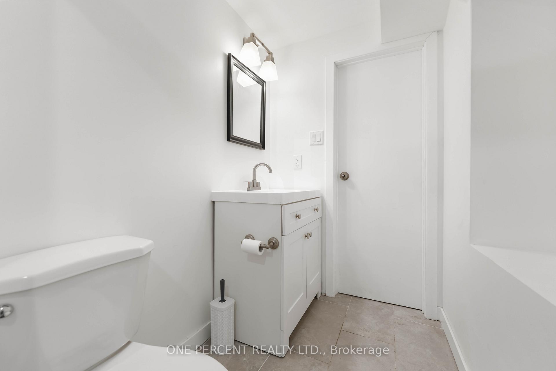 Photo 37 of Unit Unit A and Unit B, 933 Kincaid Court, Ottawa, Riverside Park — HOMEH