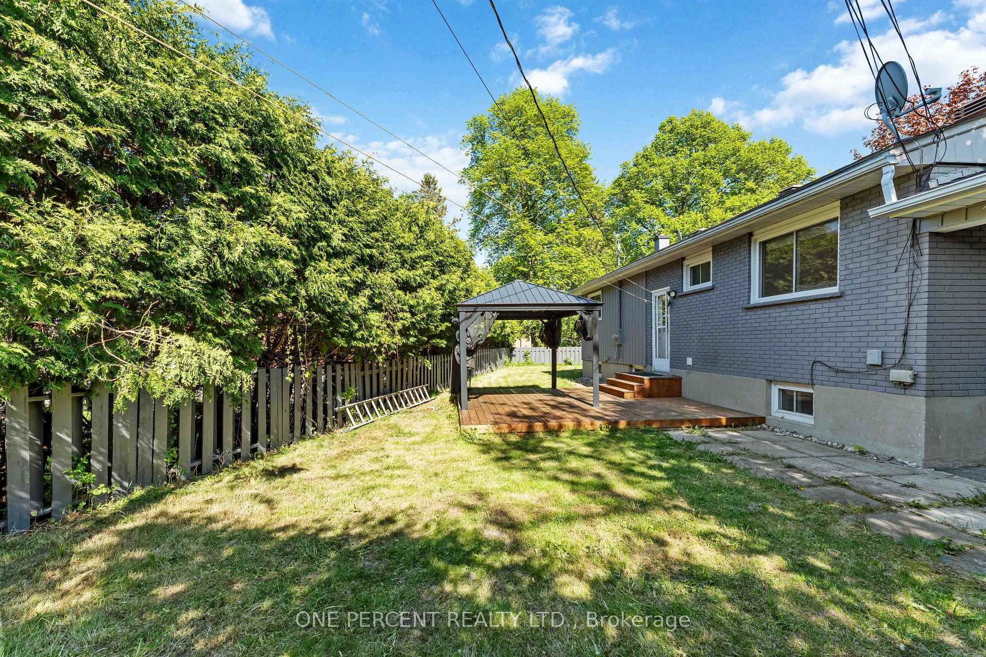 Photo 41 of Unit Unit A and Unit B, 933 Kincaid Court, Ottawa, Riverside Park — HOMEH