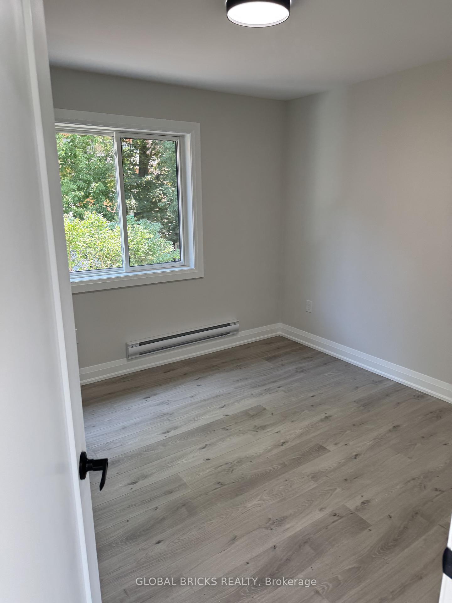 Photo 9 of Unit Unit 2- Rear Upper, 101 Minerva Avenue, Scarborough, Cliffcrest — HOMEH
