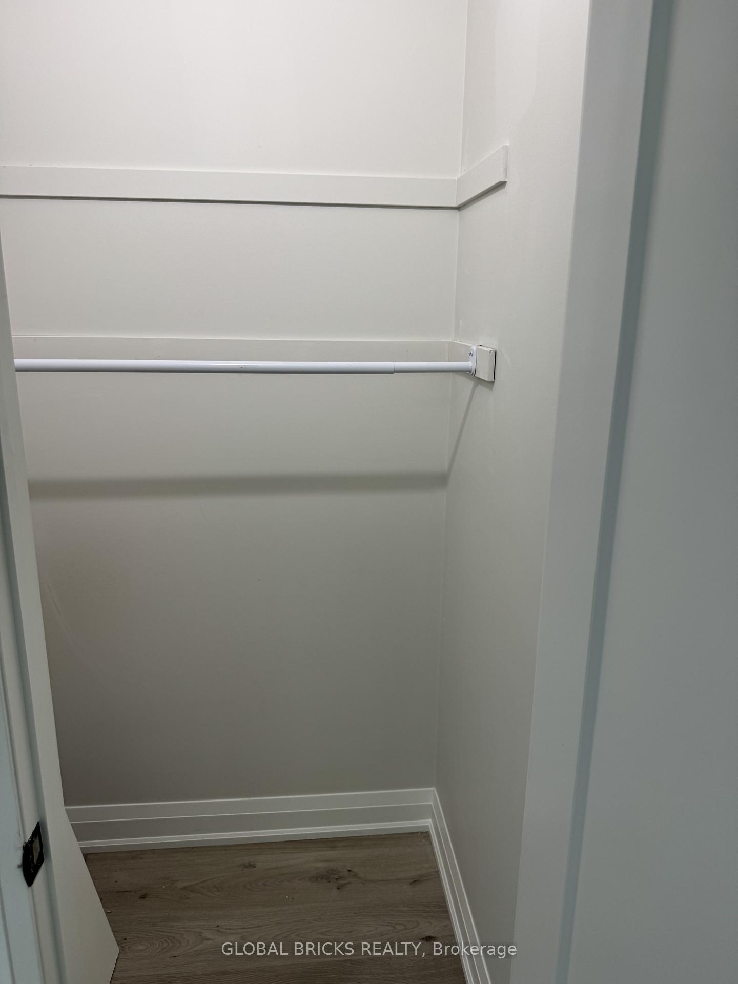 Photo 15 of Unit Unit 2- Rear Upper, 101 Minerva Avenue, Scarborough, Cliffcrest — HOMEH