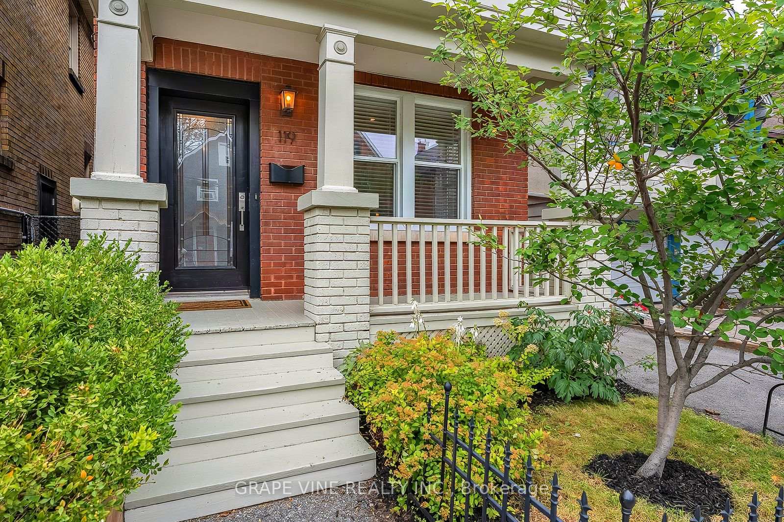 Photo 3 of 119 Frank Street, Ottawa, Ottawa Centre/Golden Triangle — HOMEH