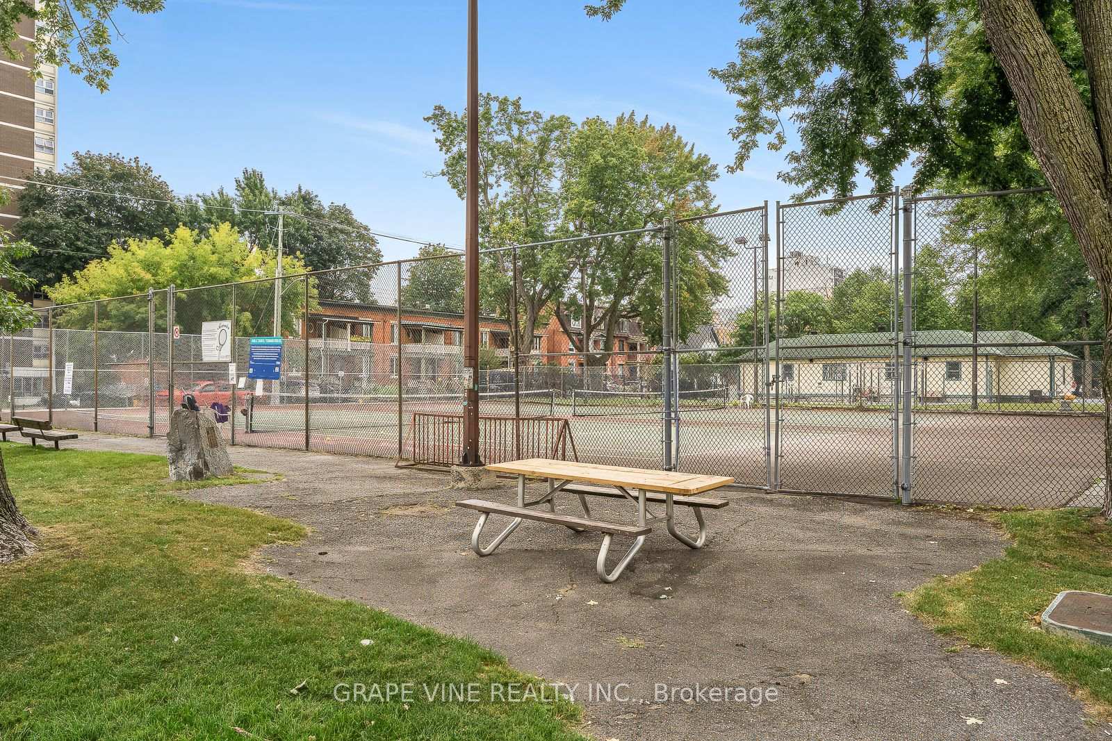 Photo 48 of 119 Frank Street, Ottawa, Ottawa Centre/Golden Triangle — HOMEH