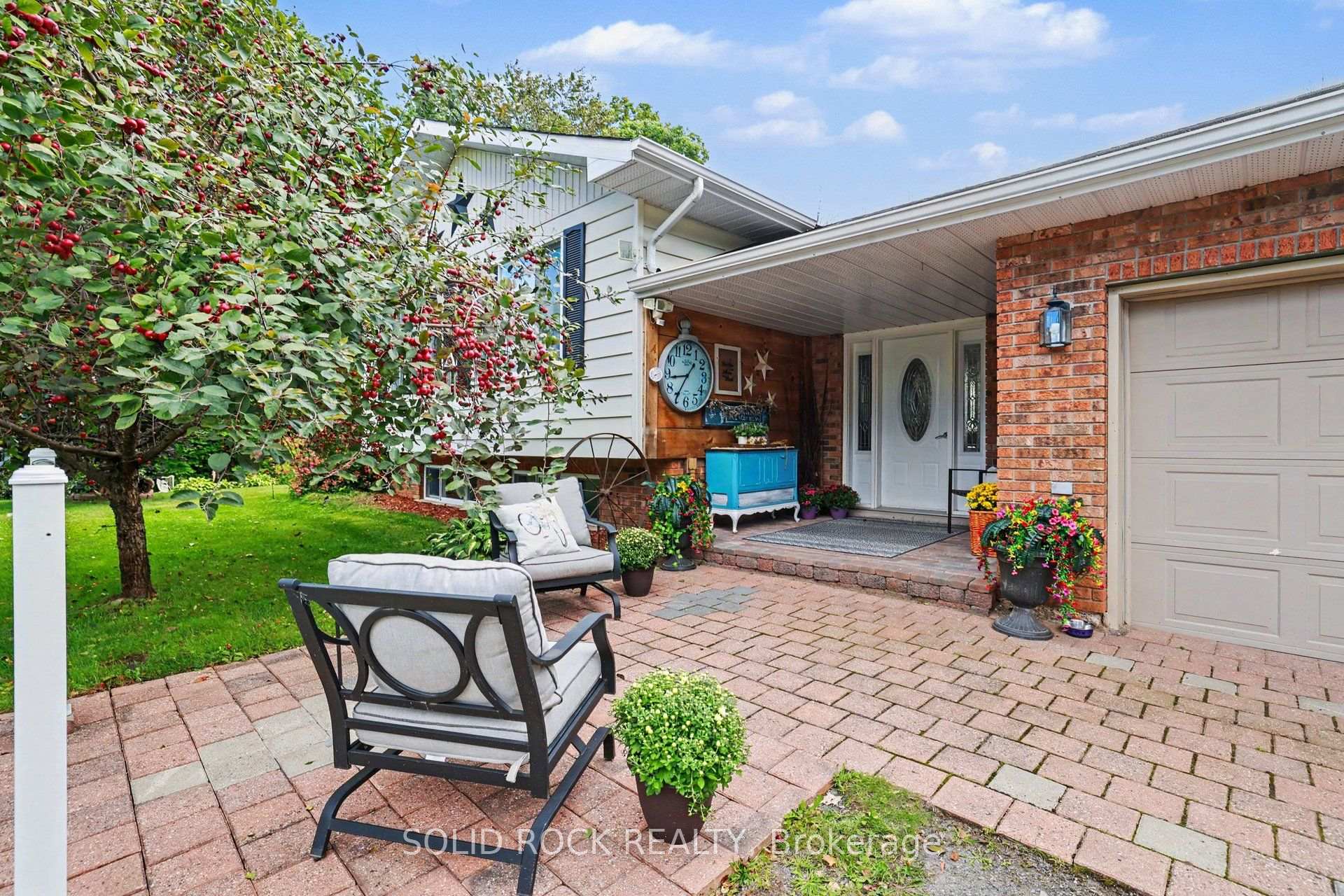 Photo 2 of 263 Maple Bend Road, McNab/Braeside, Mcnab/Braeside Twps — HOMEH