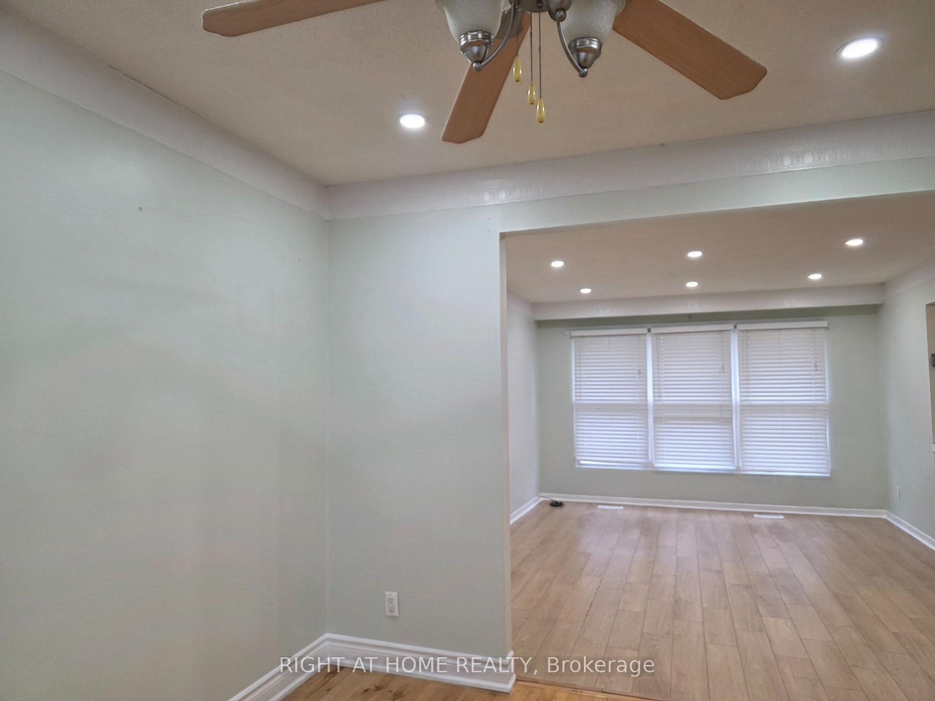 Photo 29 of 125 weir Crescent S, Scarborough, West Hill — HOMEH
