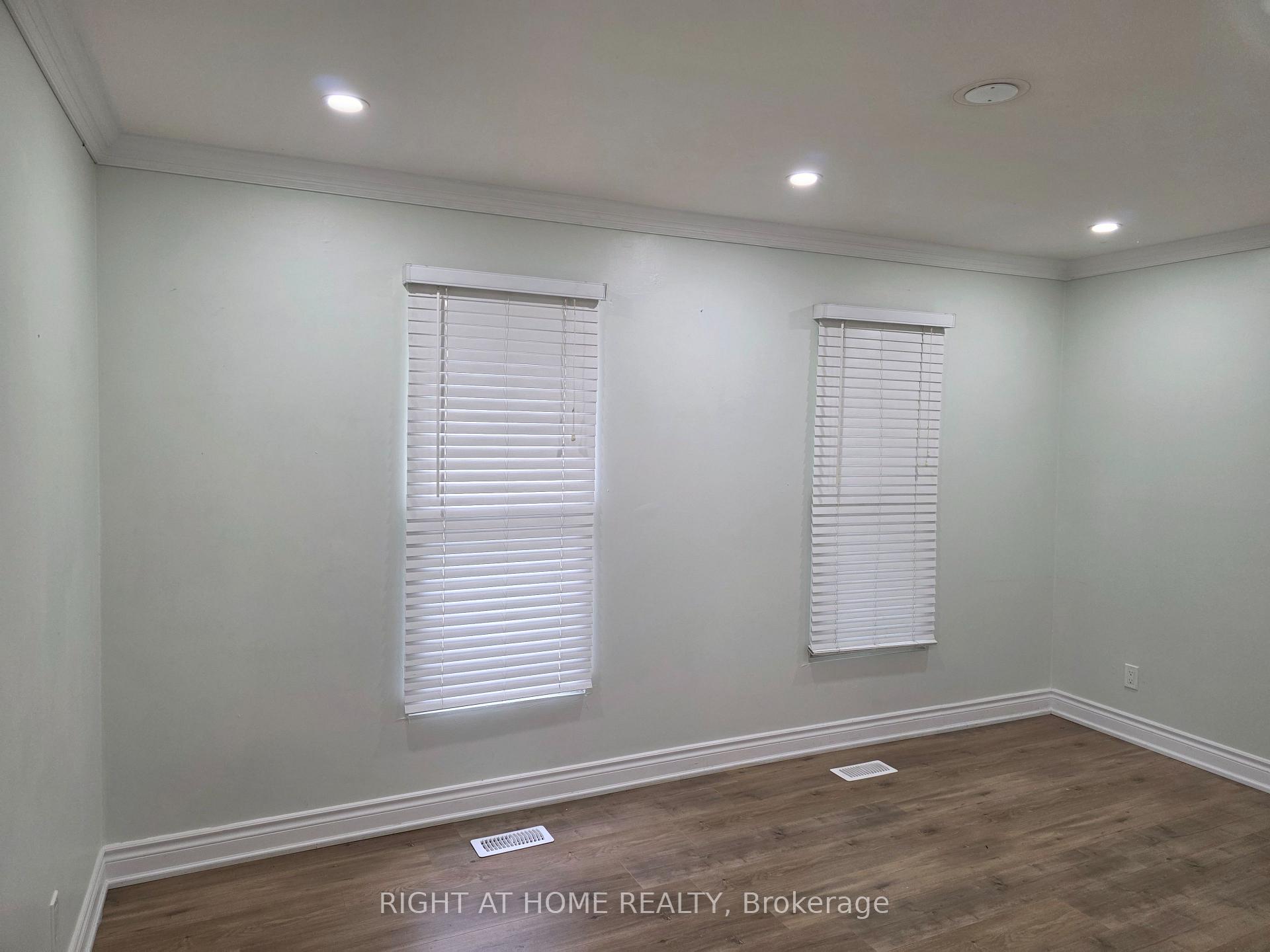 Photo 38 of 125 weir Crescent S, Scarborough, West Hill — HOMEH