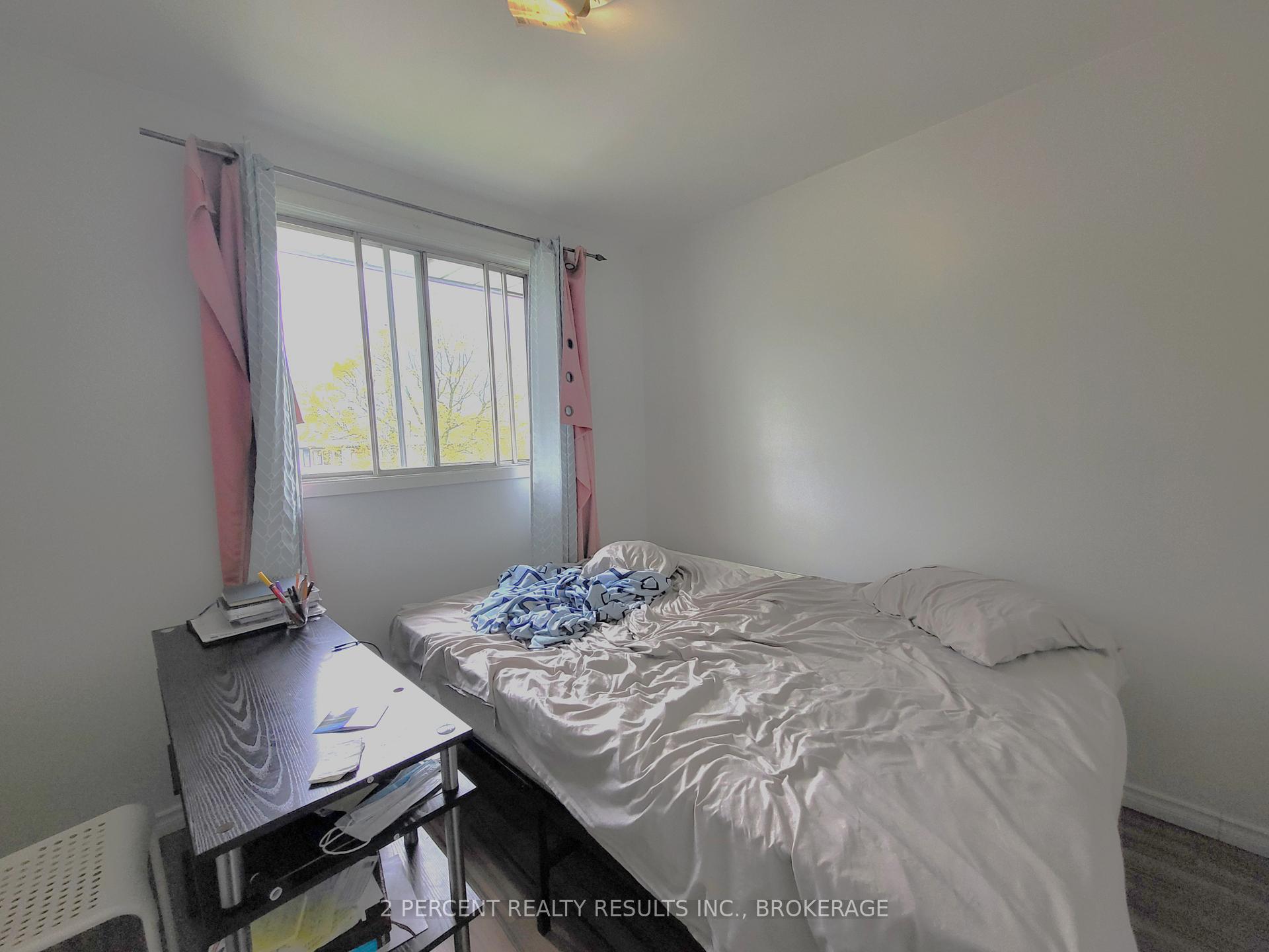 Photo 5 of 928 Oakview Avenue, Kingston, South of Taylor-Kidd Blvd — HOMEH