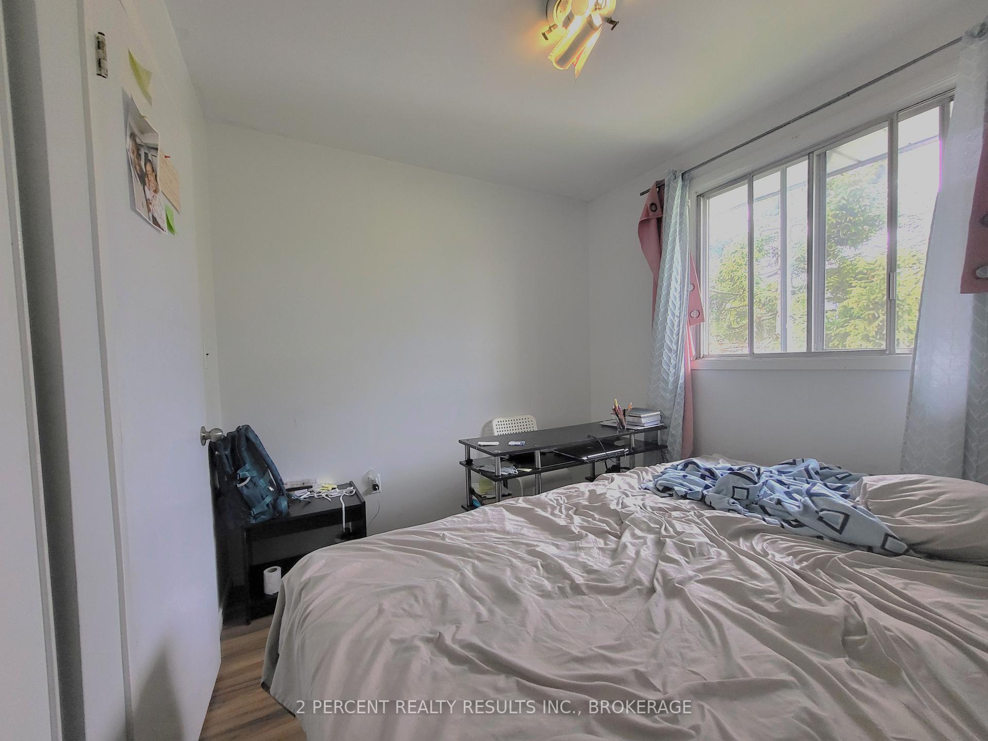 Photo 6 of 928 Oakview Avenue, Kingston, South of Taylor-Kidd Blvd — HOMEH