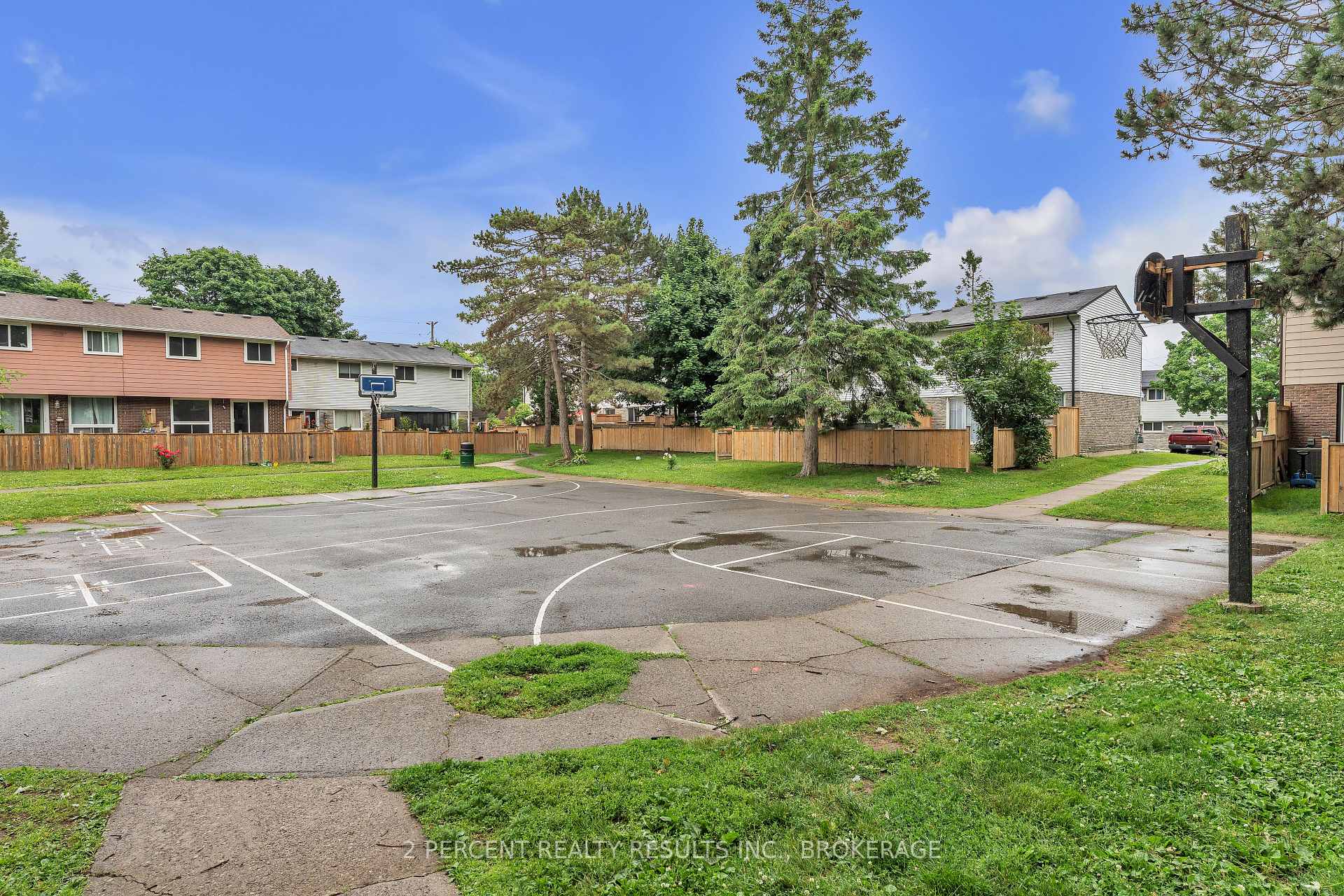 Photo 17 of 928 Oakview Avenue, Kingston, South of Taylor-Kidd Blvd — HOMEH