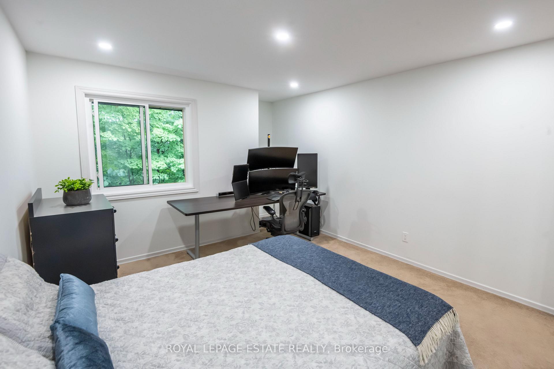 Photo 26 of Unit 3, 228 Kingswood Drive, Kitchener, Alpine — HOMEH