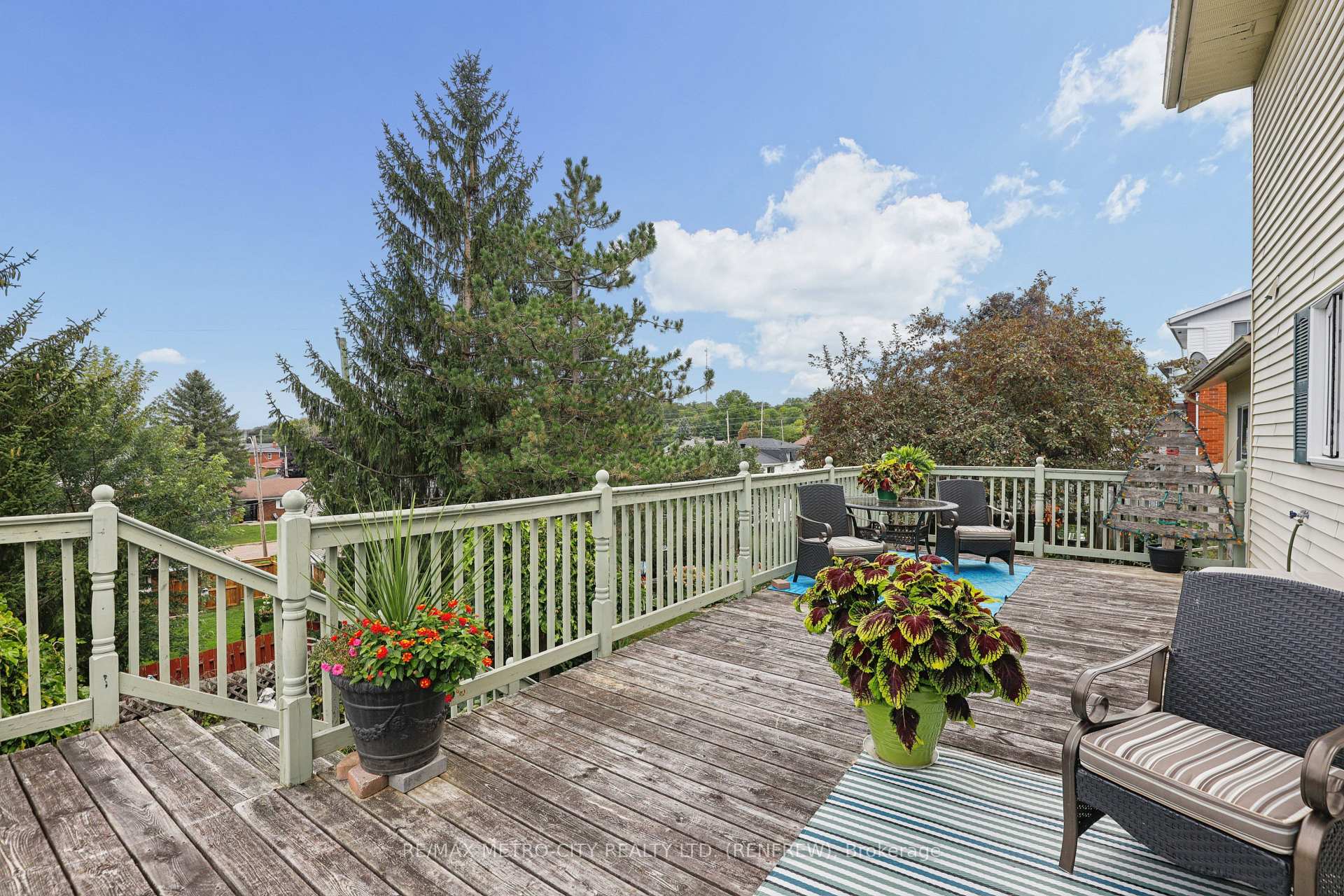 Photo 29 of 876 Hillsview Street, Renfrew, Renfrew — HOMEH