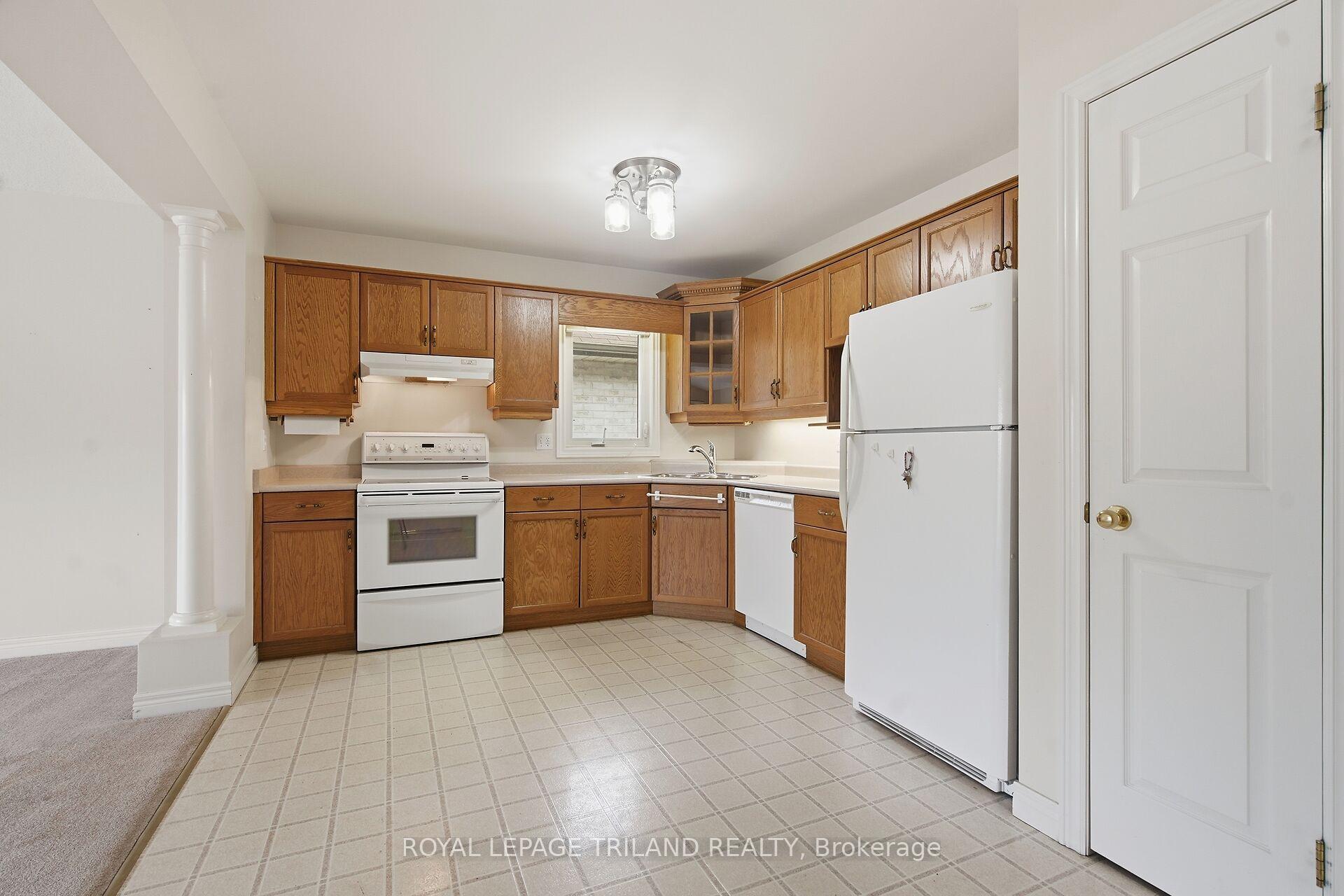 Photo 8 of Unit 10, 20 Windemere Place, St. Thomas — HOMEH