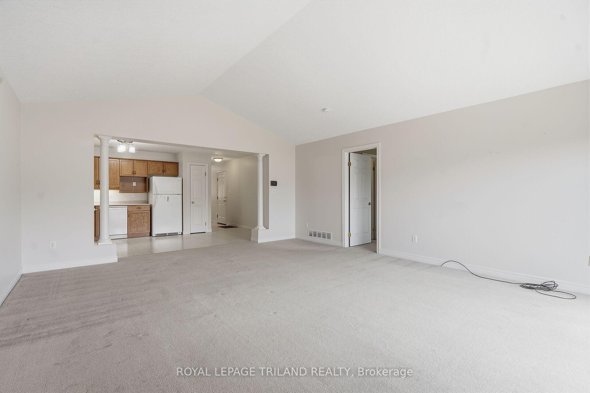 Photo 12 of Unit 10, 20 Windemere Place, St. Thomas — HOMEH