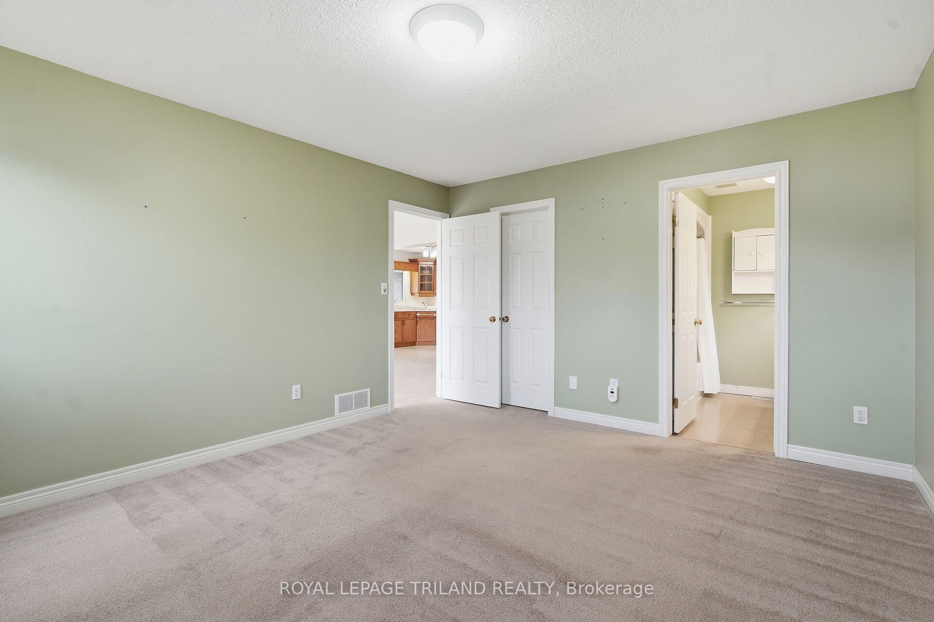 Photo 15 of Unit 10, 20 Windemere Place, St. Thomas — HOMEH