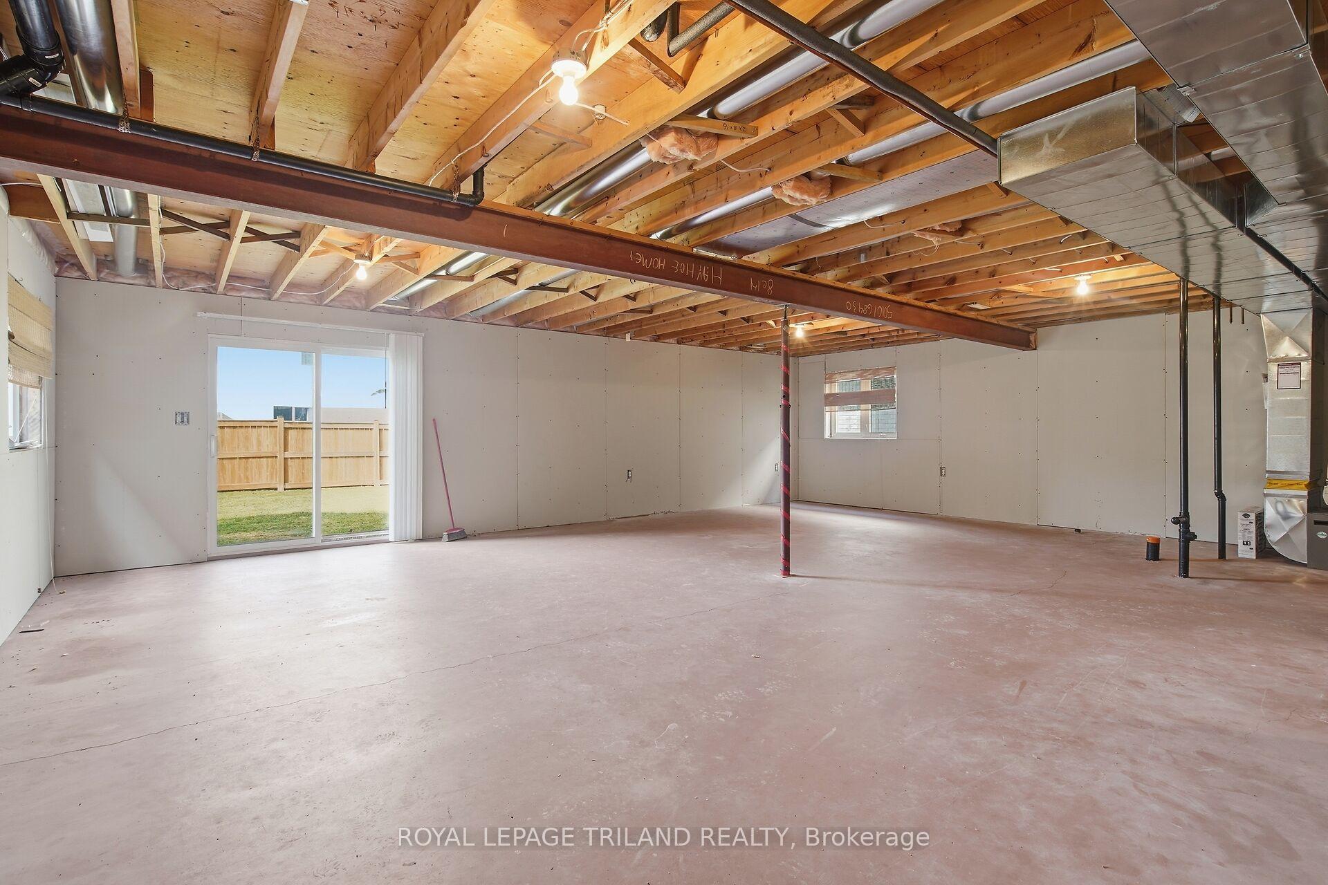 Photo 26 of Unit 10, 20 Windemere Place, St. Thomas — HOMEH