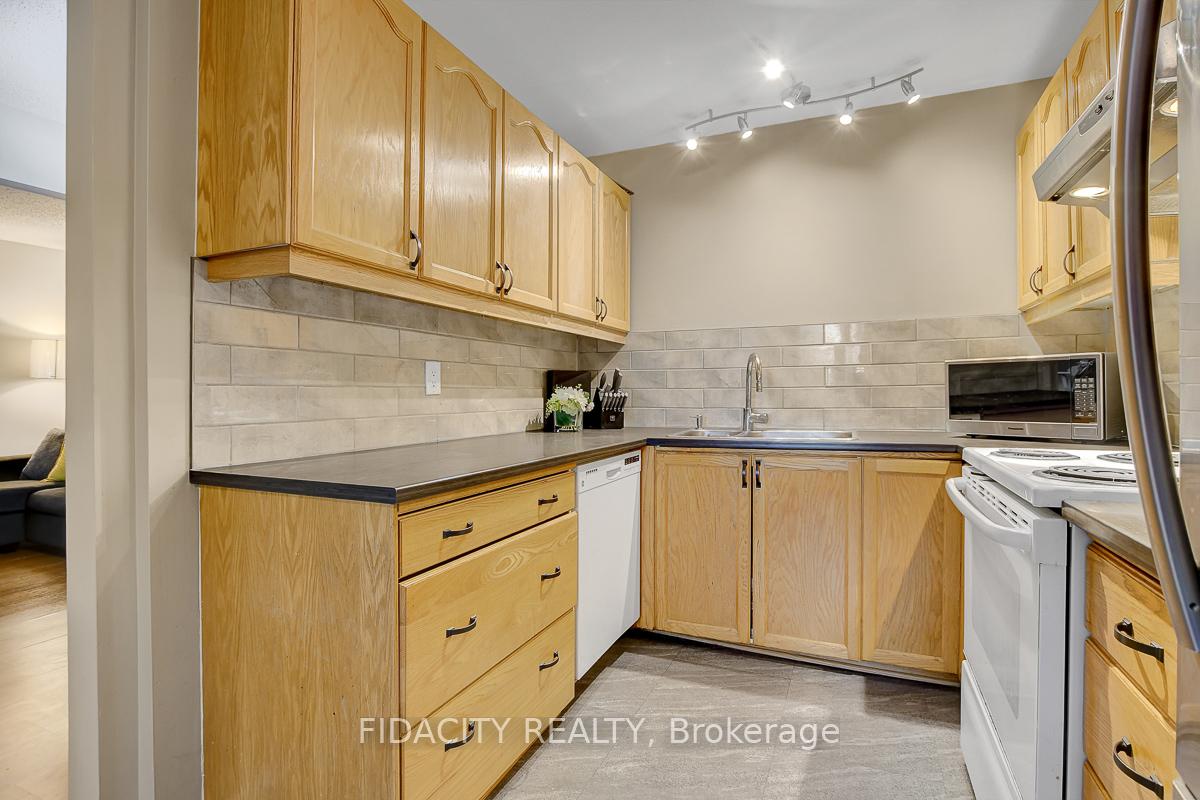 Photo 10 of Unit 61, 159 Salter Crescent, Ottawa, Kanata - Beaverbrook — HOMEH