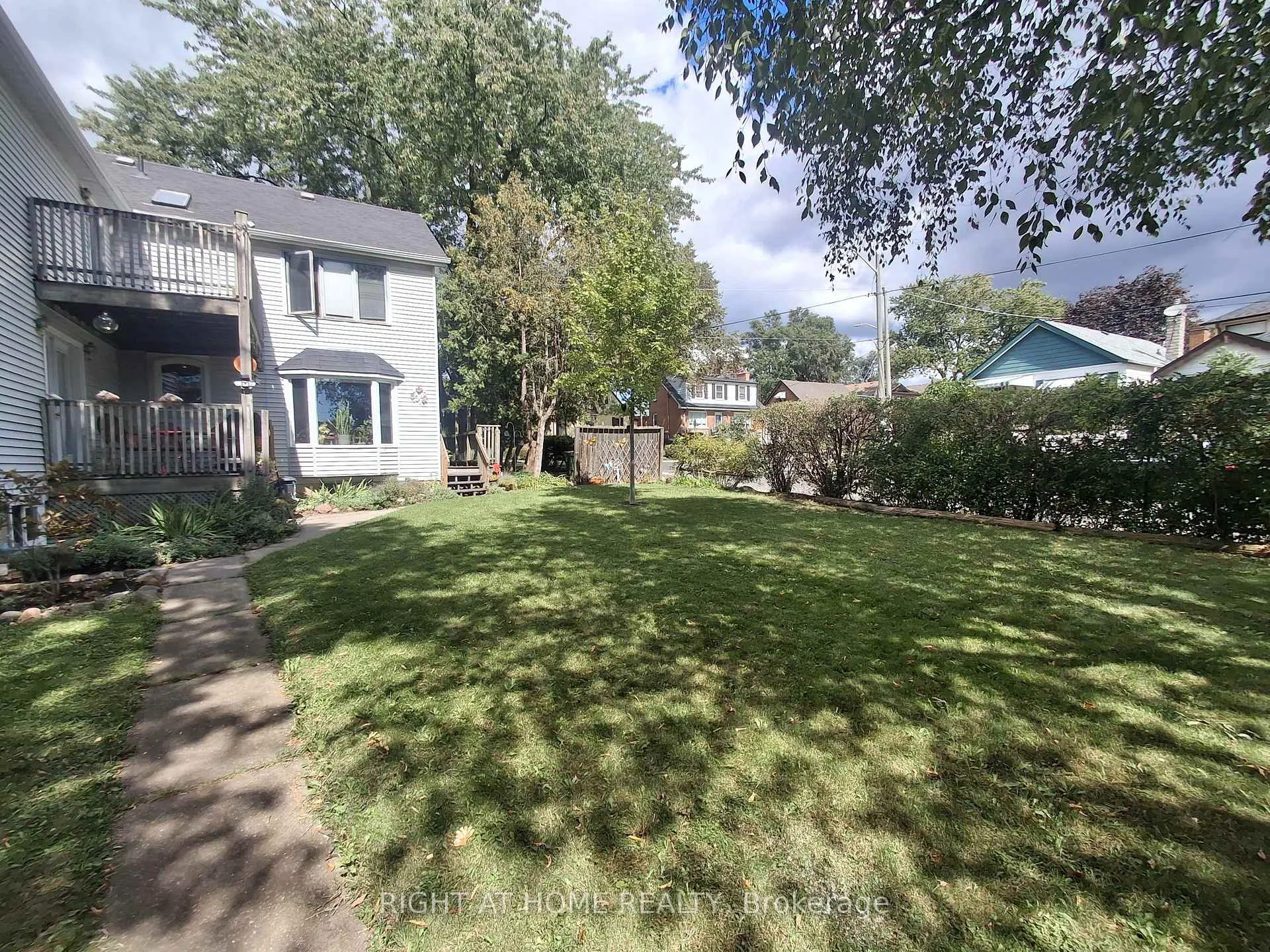 Front of Unit Basement, 109 Furnival Road S