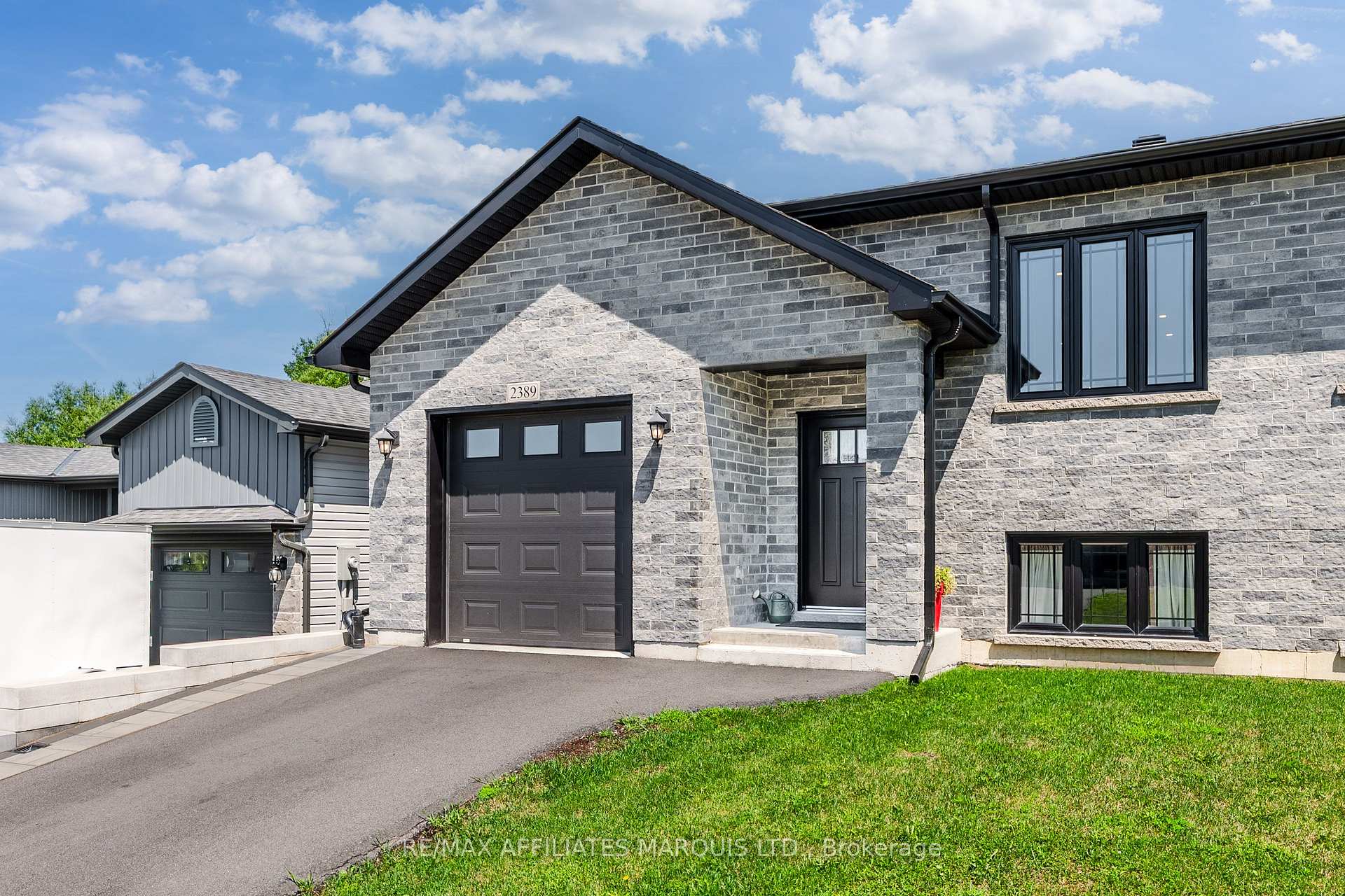 Photo 3 of 2389 Watson Crescent, Cornwall, Cornwall — HOMEH