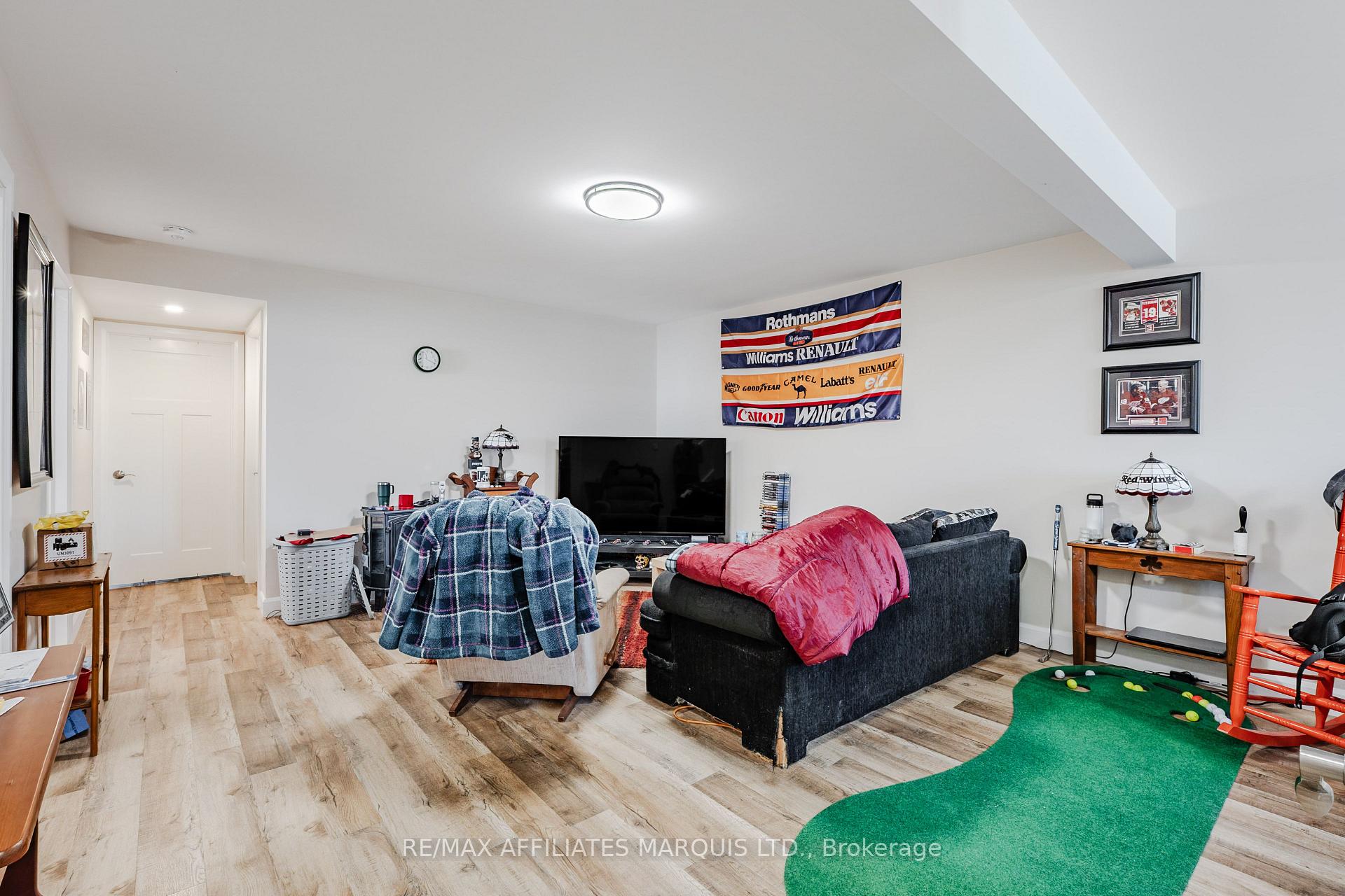 Photo 25 of 2389 Watson Crescent, Cornwall, Cornwall — HOMEH