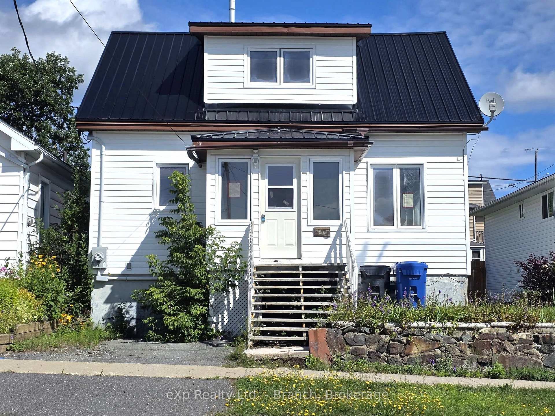 Front of 14 Taylor Avenue