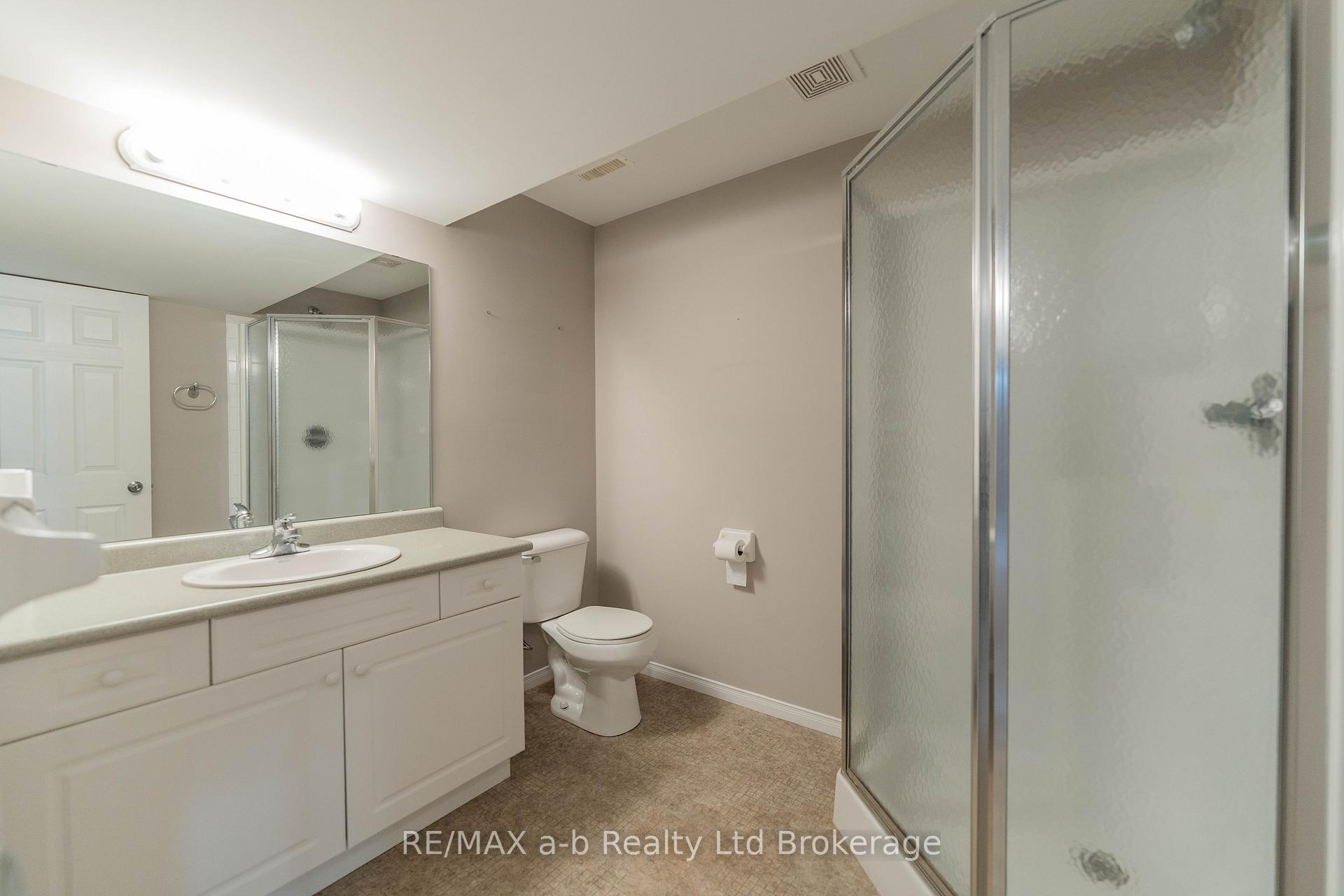 Photo 27 of 44 Beech Boulevard, Tillsonburg — HOMEH
