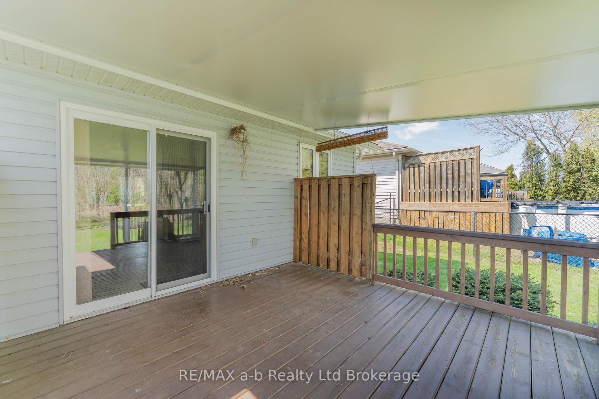 Photo 33 of 44 Beech Boulevard, Tillsonburg — HOMEH